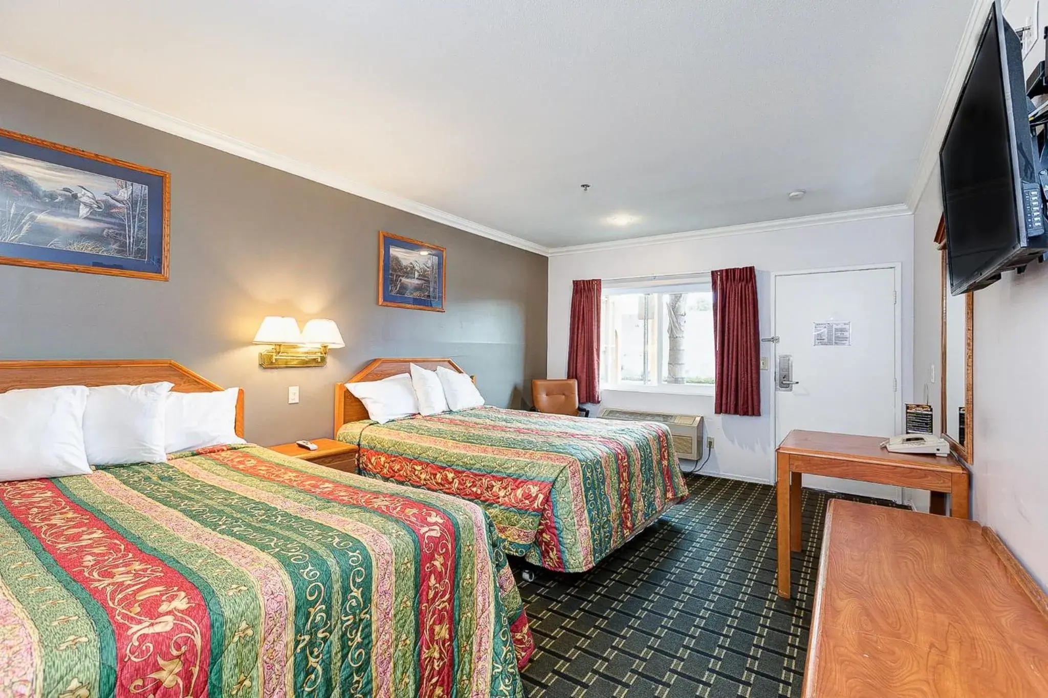 Bed in Buena Vista Inn Bed in Buena Vista Inn