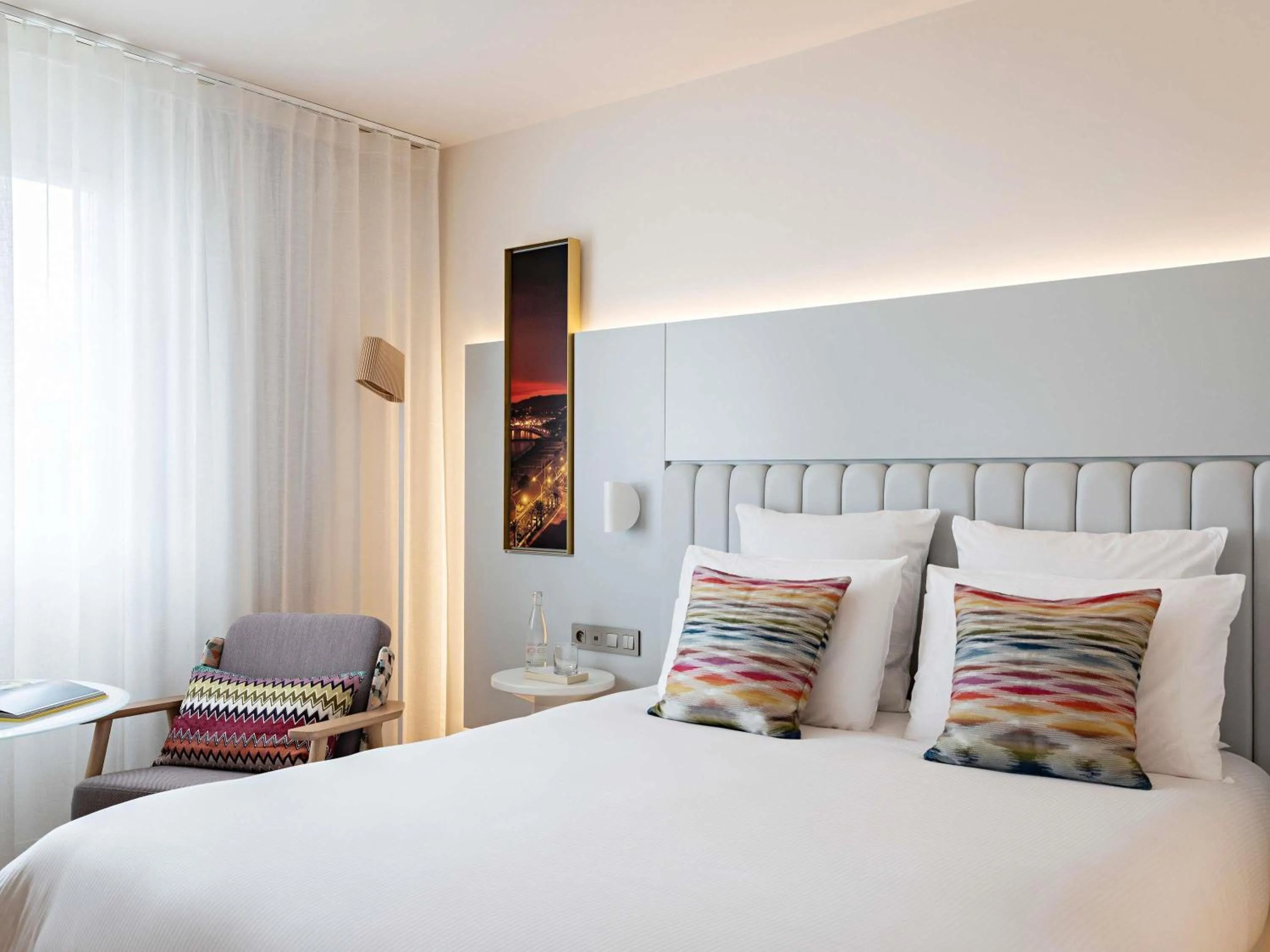Bedroom, Bed in Croisette Beach Hotel Cannes - MGallery Collection