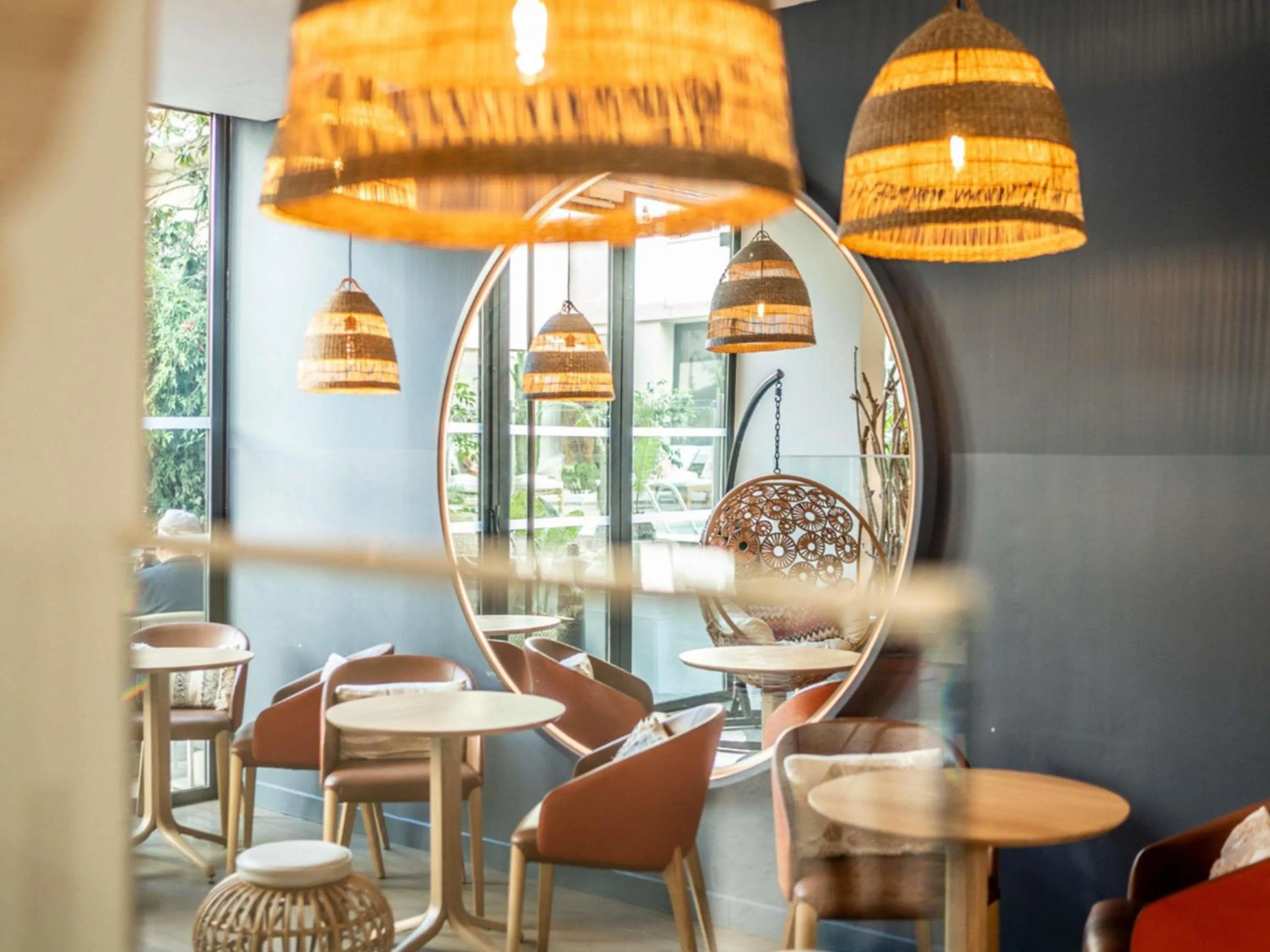 Restaurant/places to eat in Croisette Beach Hotel Cannes - MGallery Collection