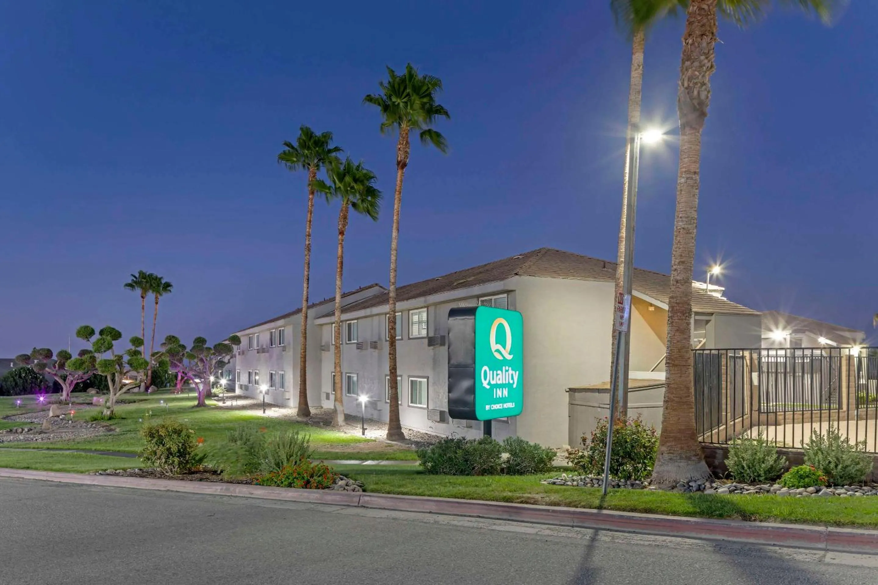 Property building in Quality Inn Kettleman City near Hwy 41