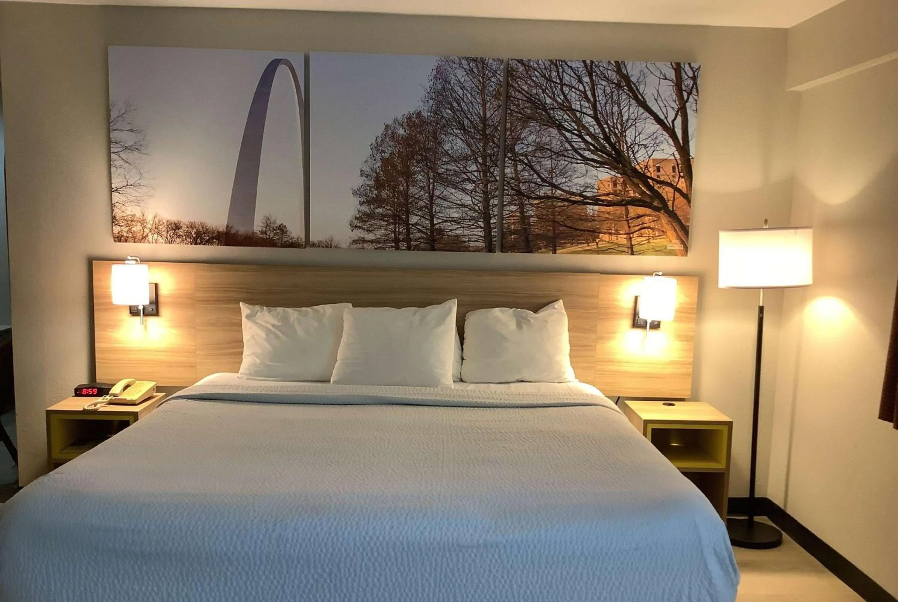 Photo of the whole room, Bed in Days Inn by Wyndham Kingdom City