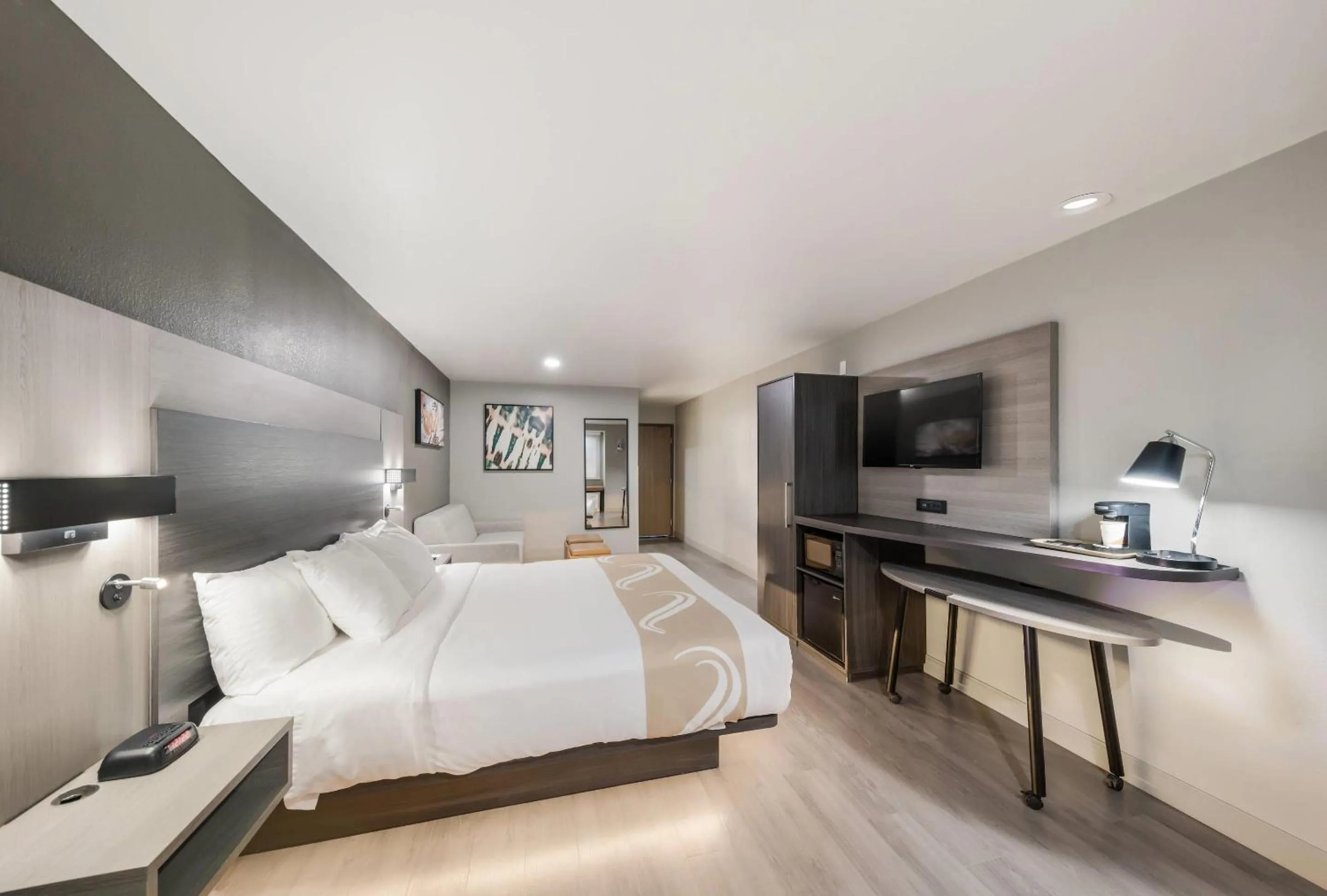 Bedroom, Bed in Quality Inn & Suites North Mesquite I-30