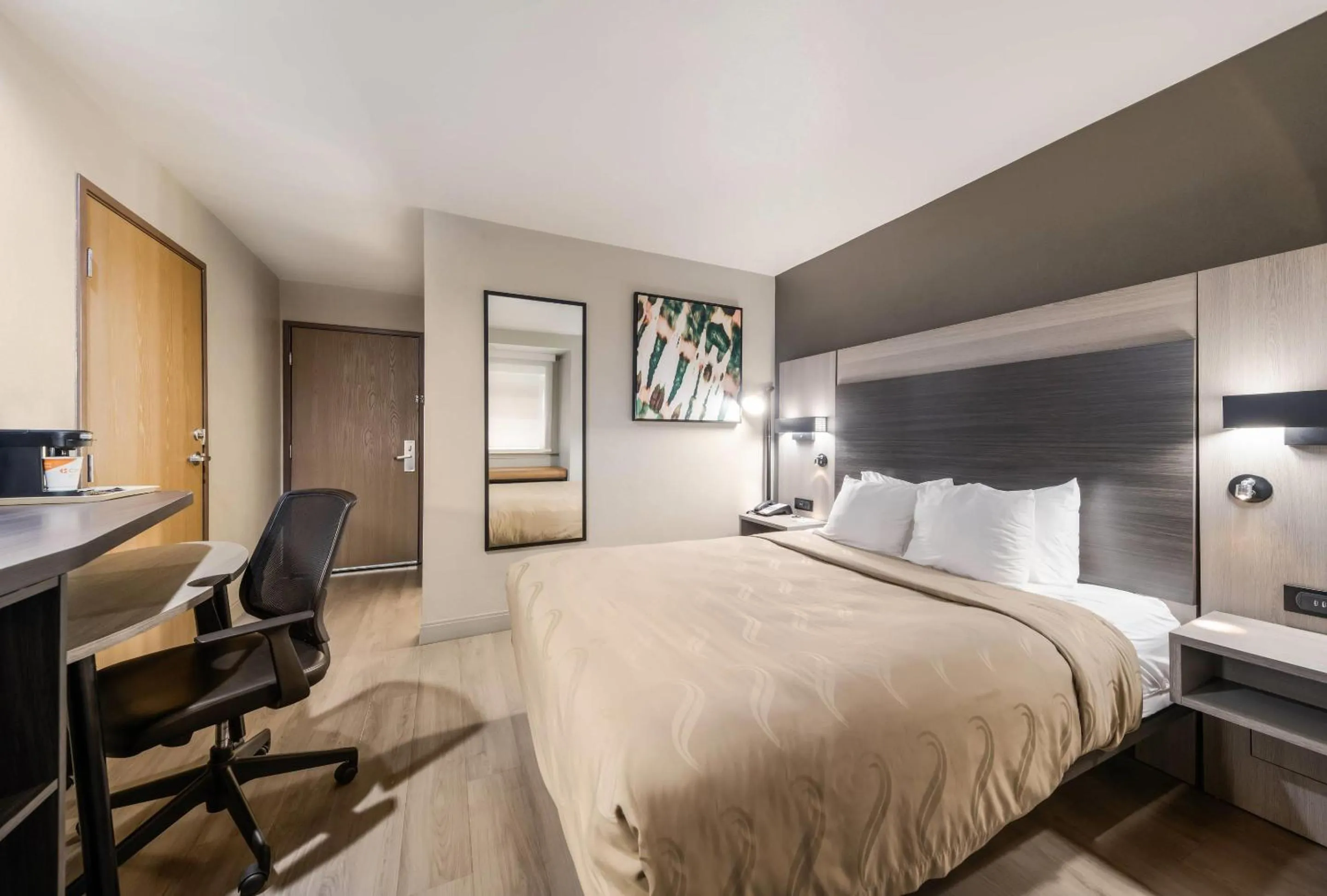 Bedroom, Bed in Quality Inn & Suites North Mesquite I-30