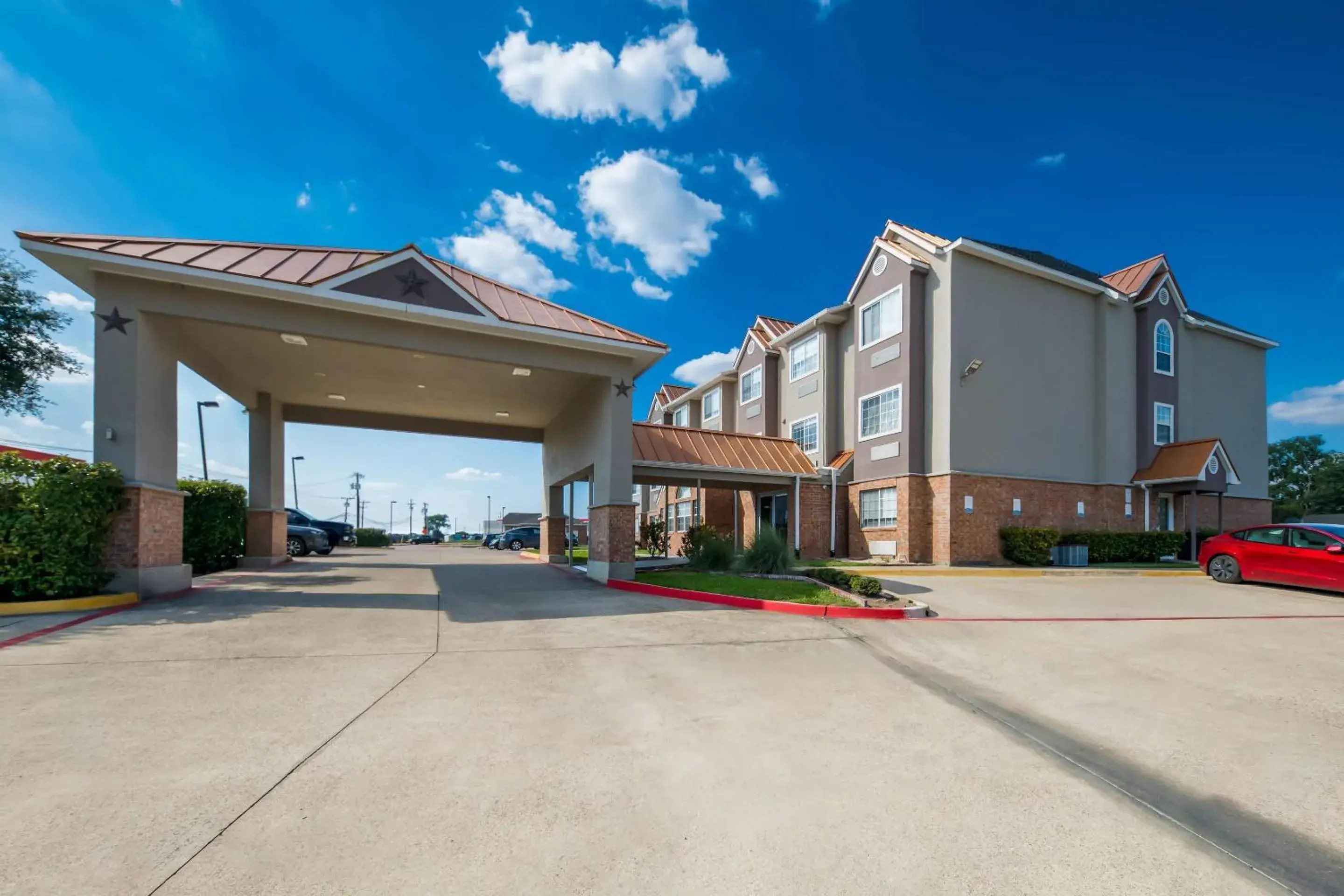 Property building in Quality Inn & Suites North Mesquite I-30 Property building in Quality Inn & Suites North Mesquite I-30