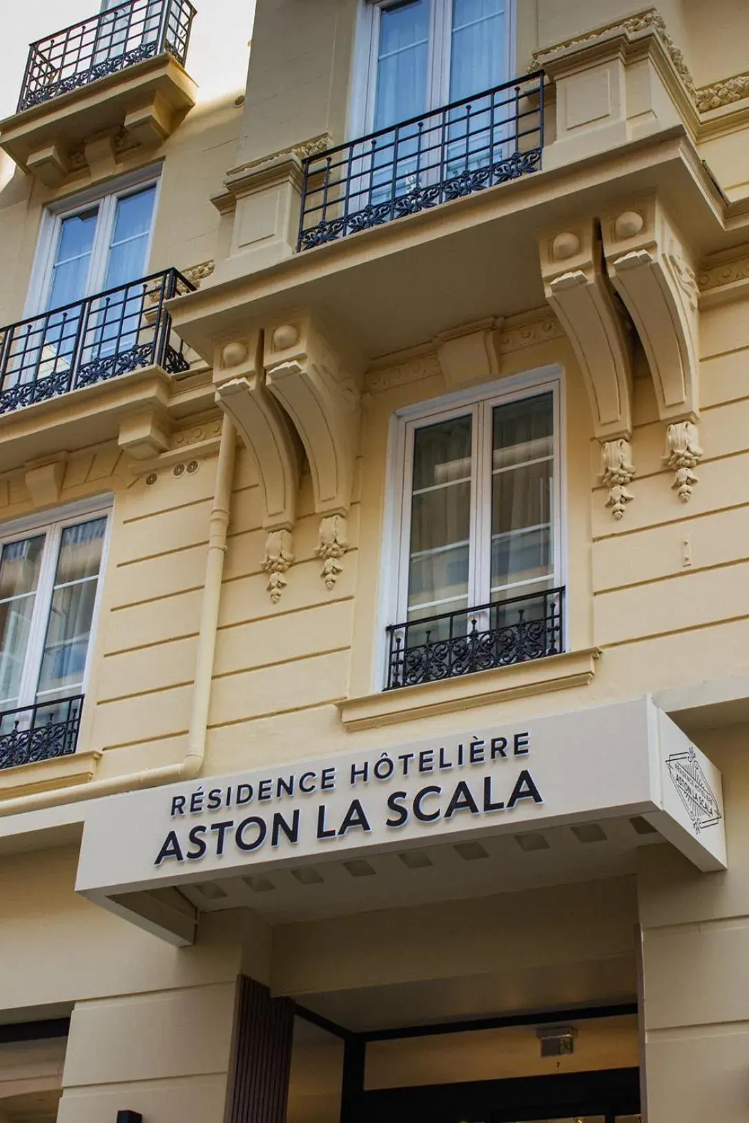 Facade/entrance in Résidence Aston la Scala Facade/entrance in Résidence Aston la Scala