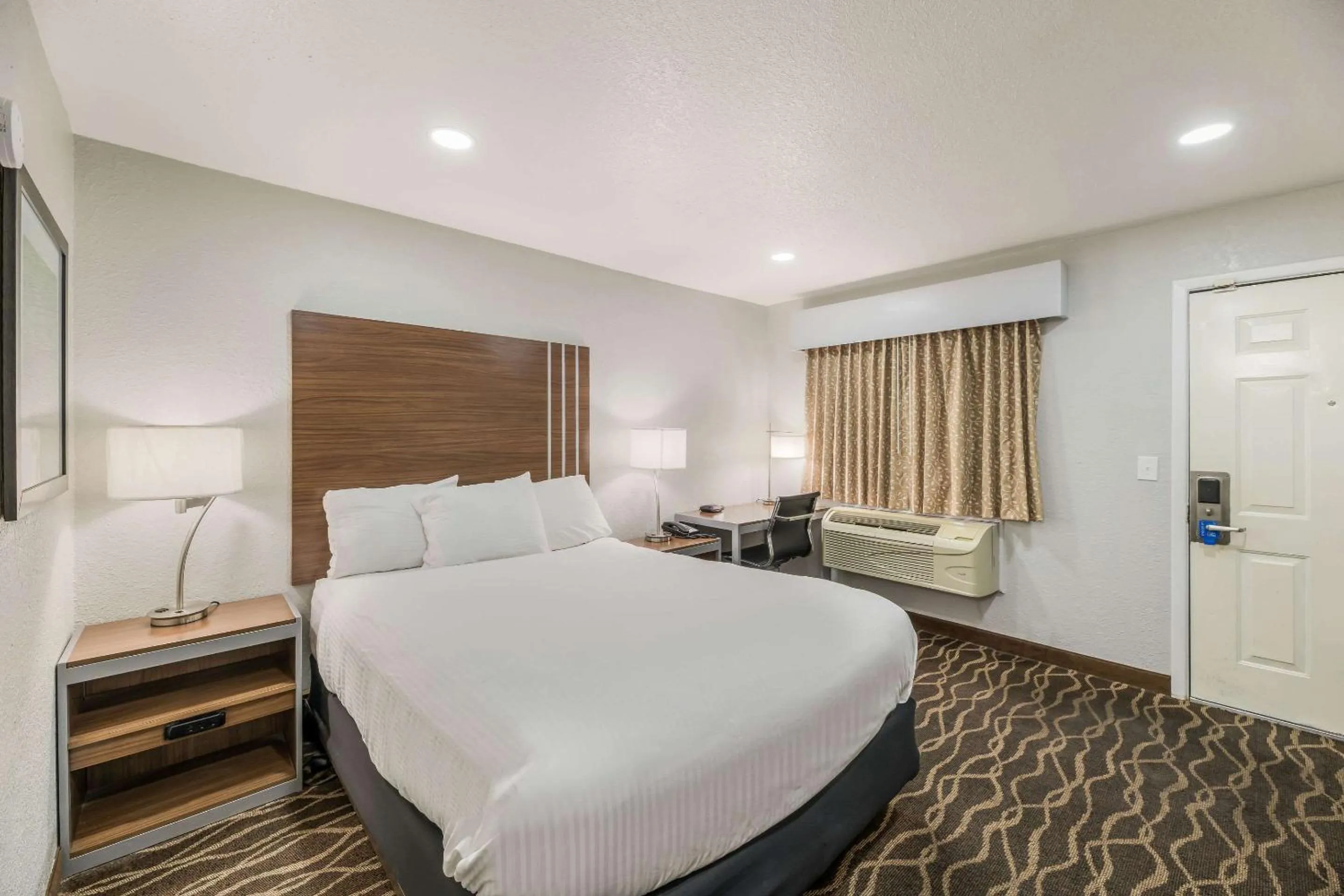 Bedroom, Bed in National Parks Inn