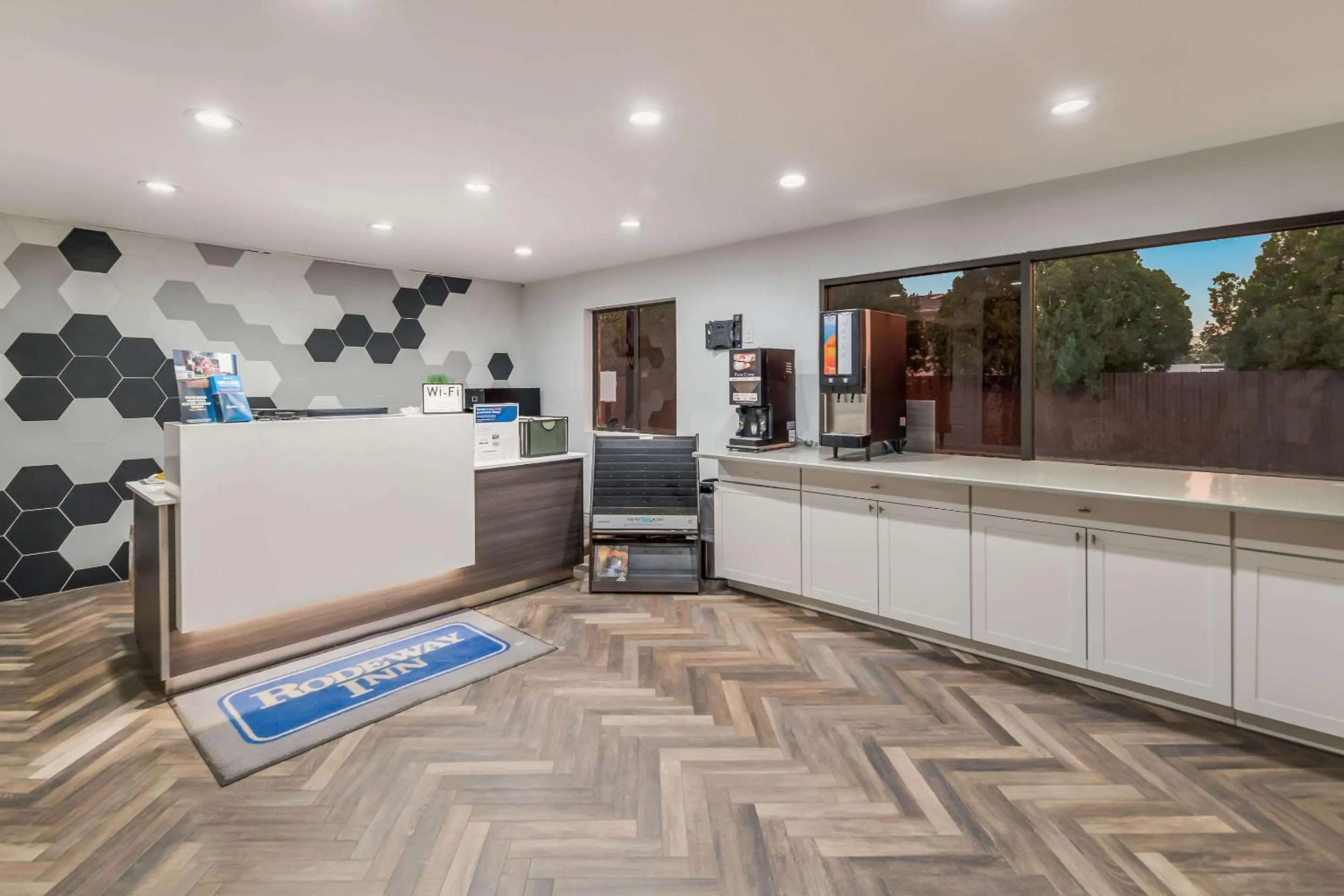 Lobby or reception in National Parks Inn