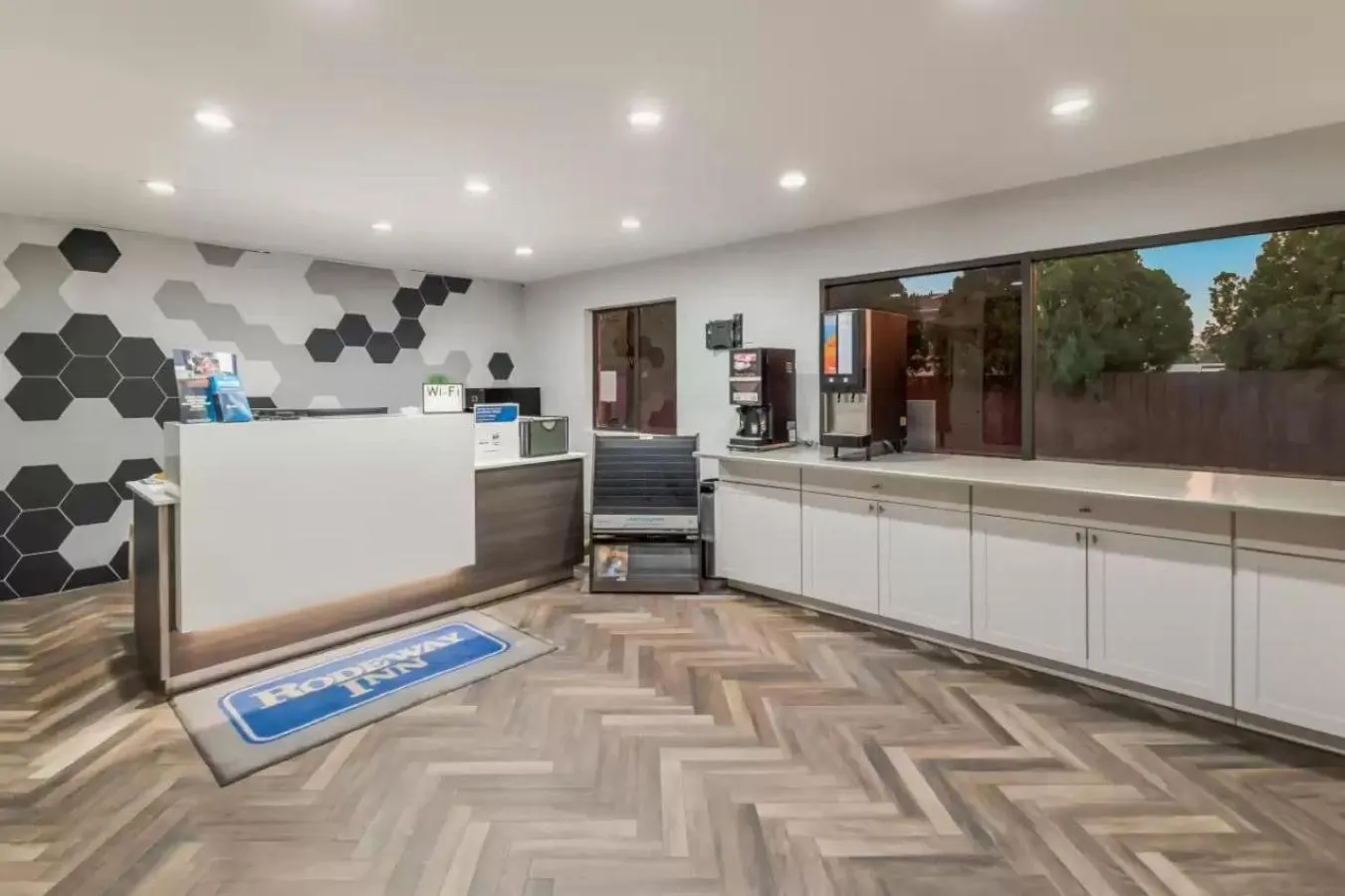 Lobby or reception in National Parks Inn