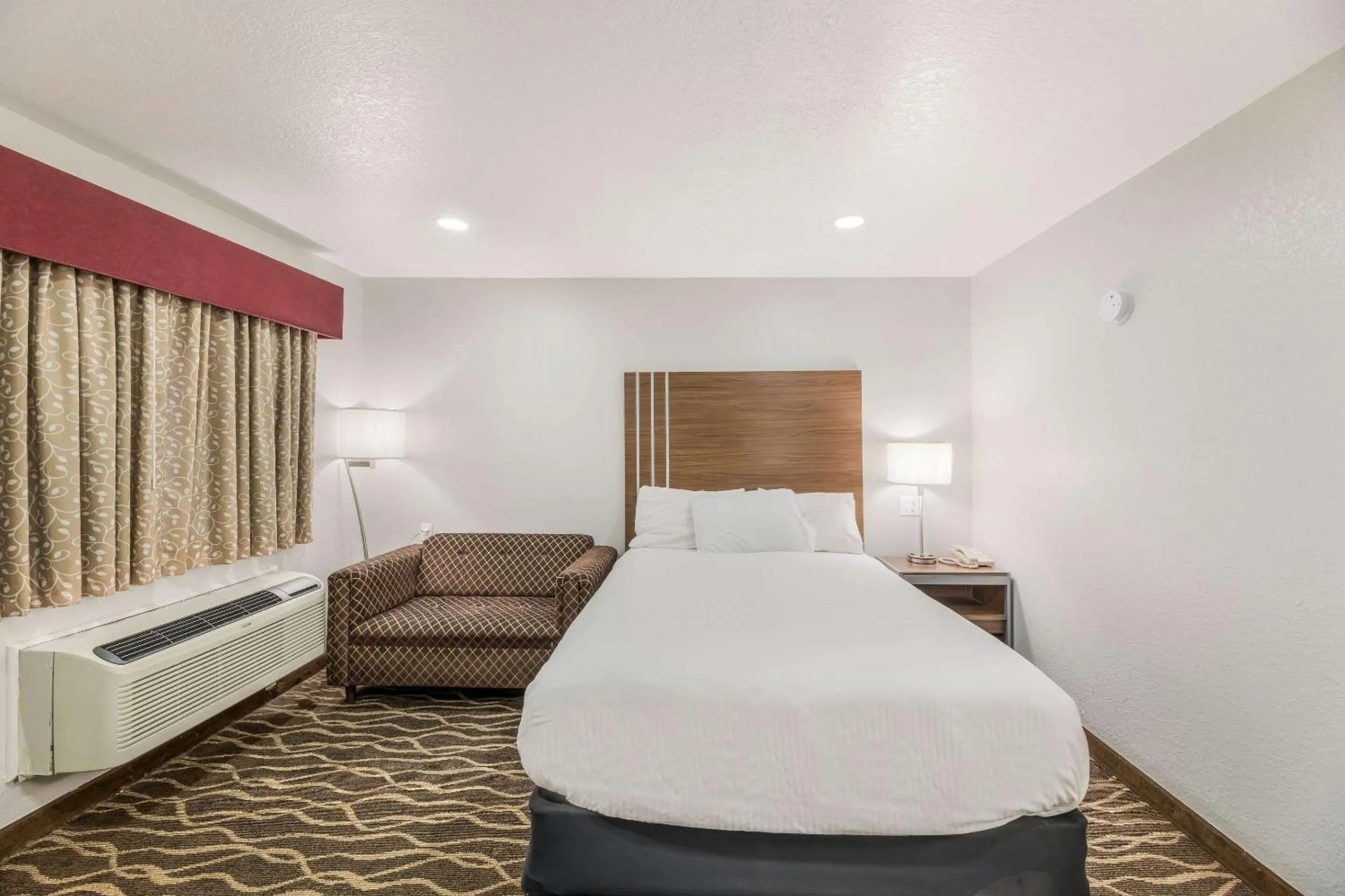 Bedroom, Bed in National Parks Inn