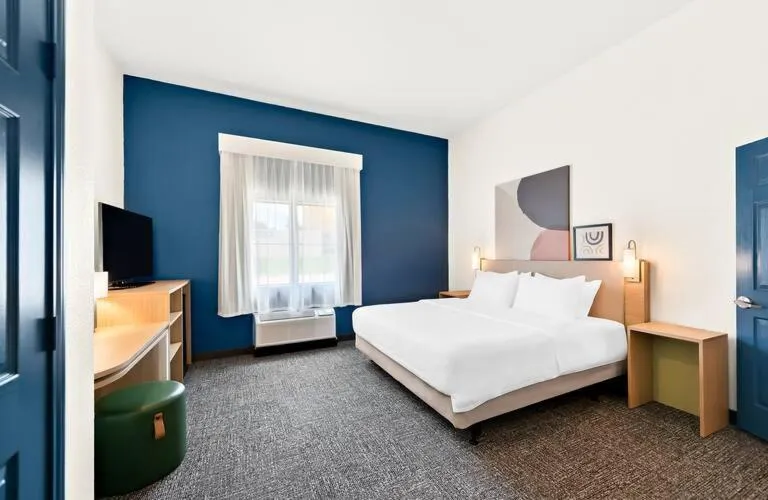 Bed in Spark by Hilton Nacogdoches