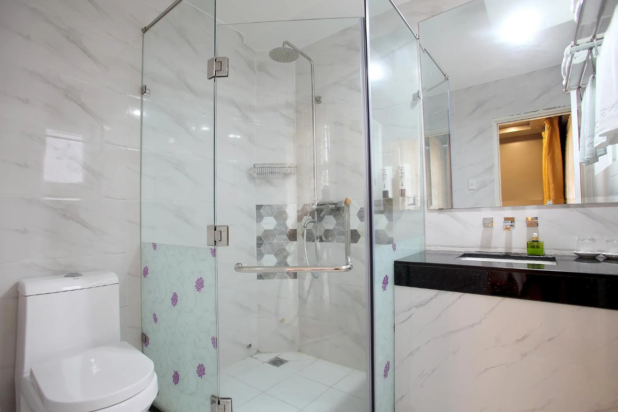 Bathroom in Sunshine Boutique Hotel Phu My Hung