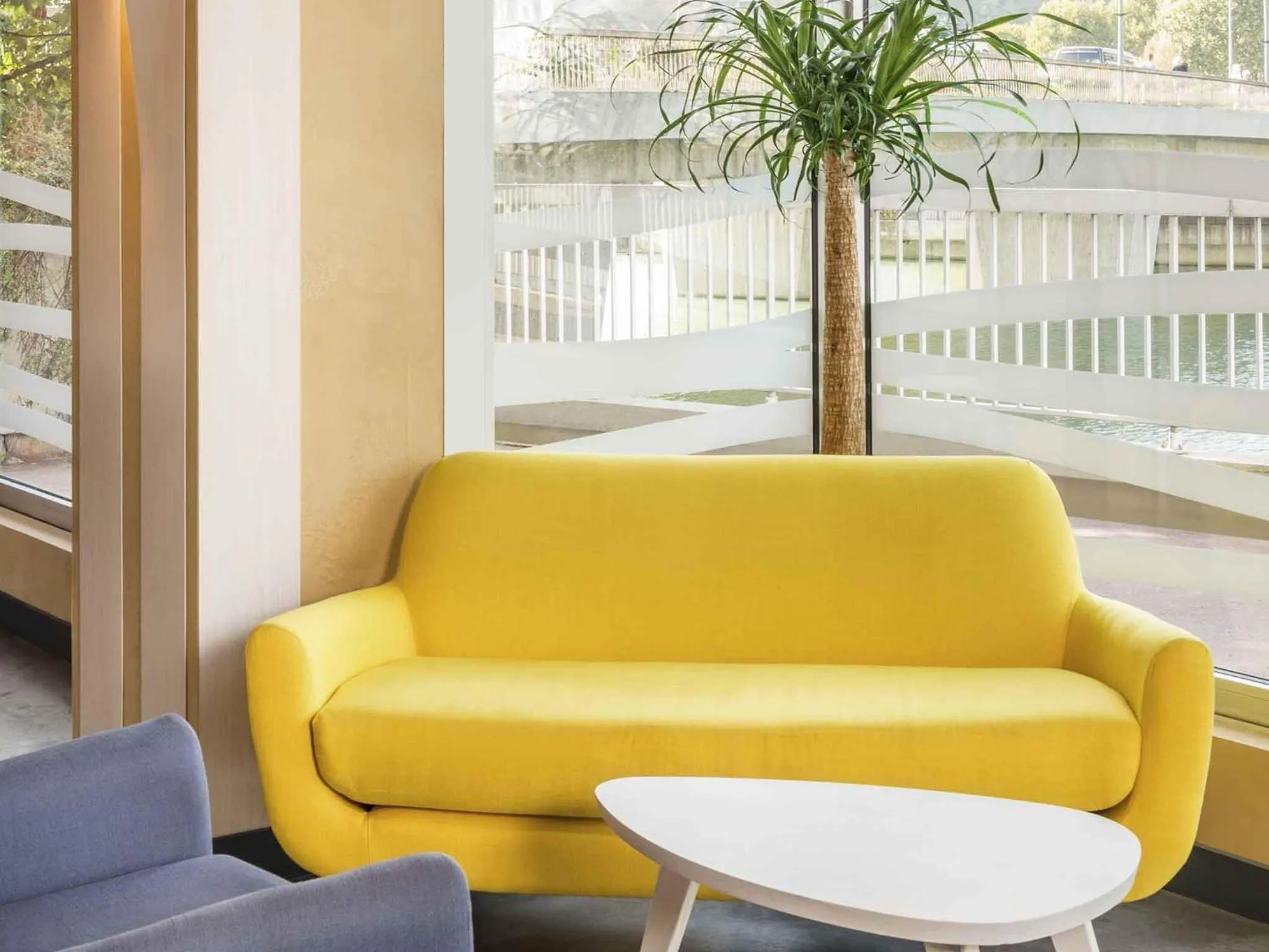 Lounge or bar in ibis Styles Meaux Centre