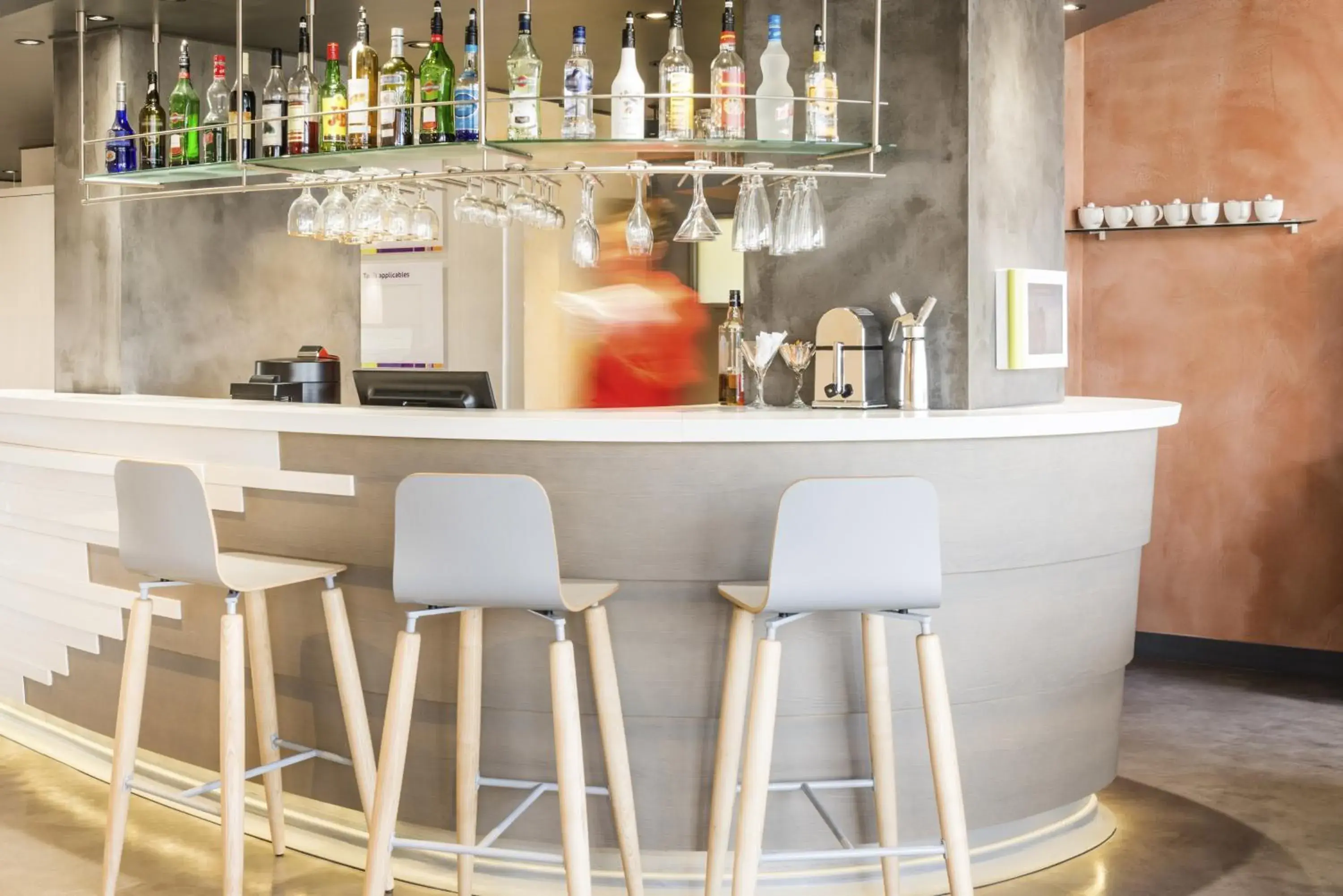 Lounge or bar in ibis Styles Meaux Centre Lounge or bar in ibis Styles Meaux Centre