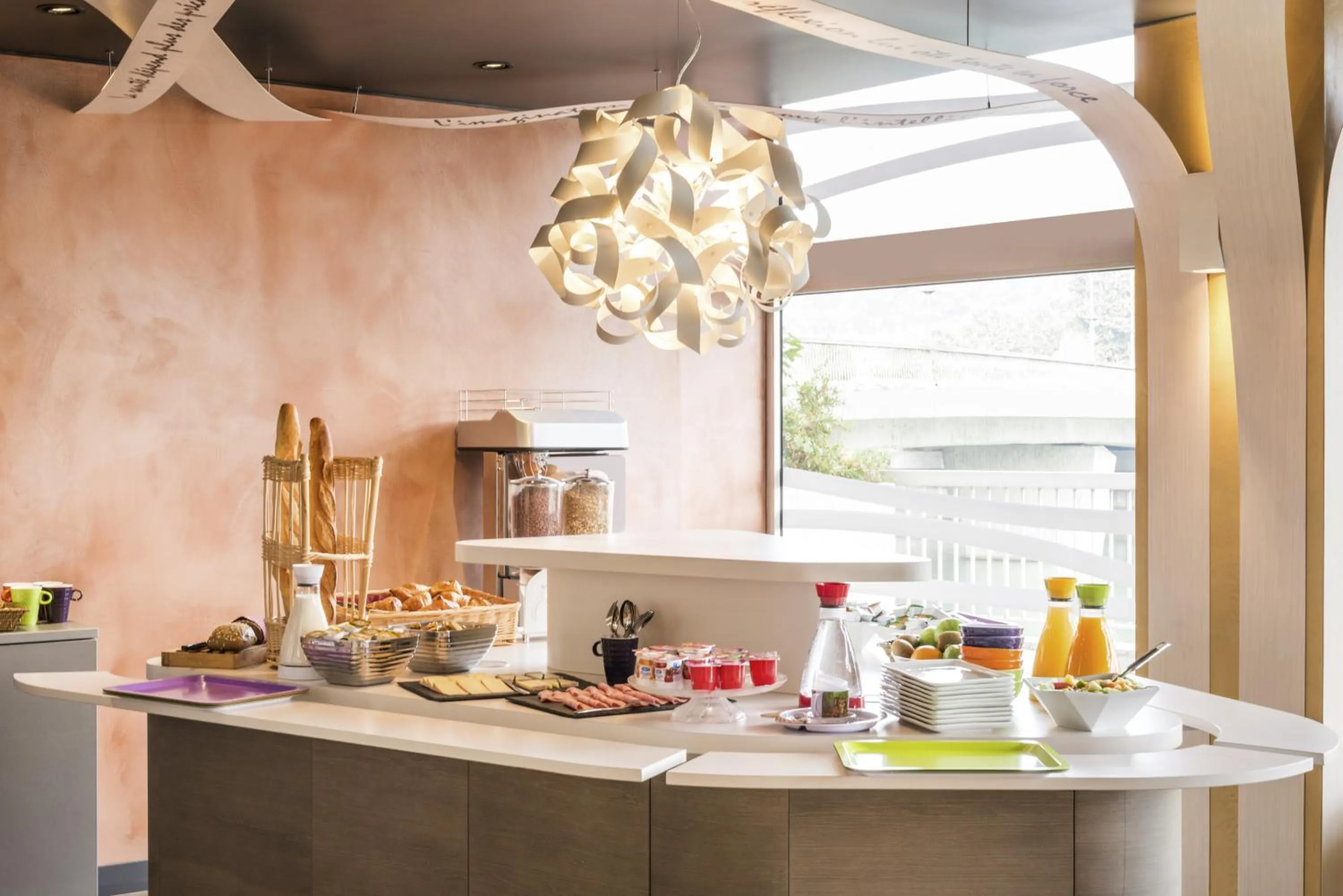 Restaurant/places to eat in ibis Styles Meaux Centre