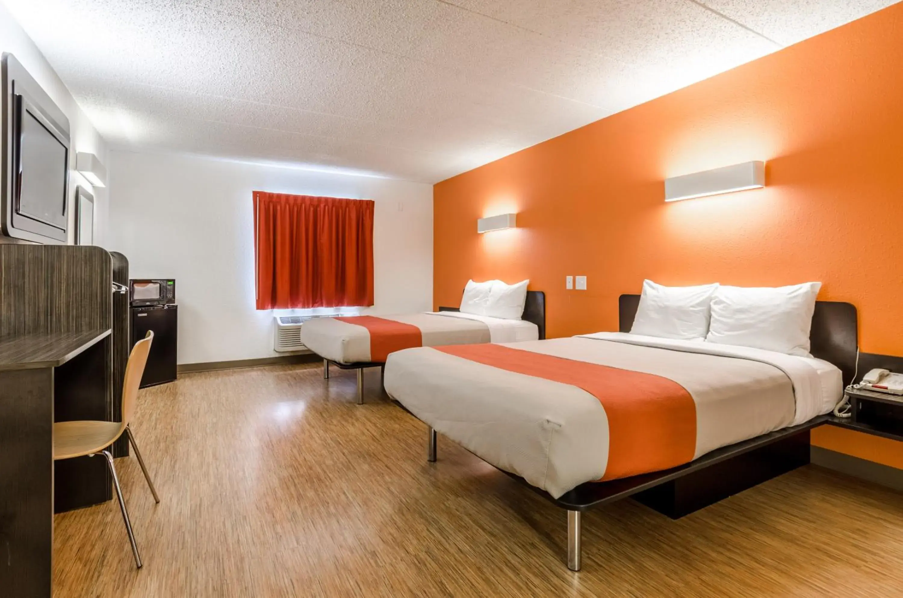 Bedroom, Bed in Motel 6-York, NE