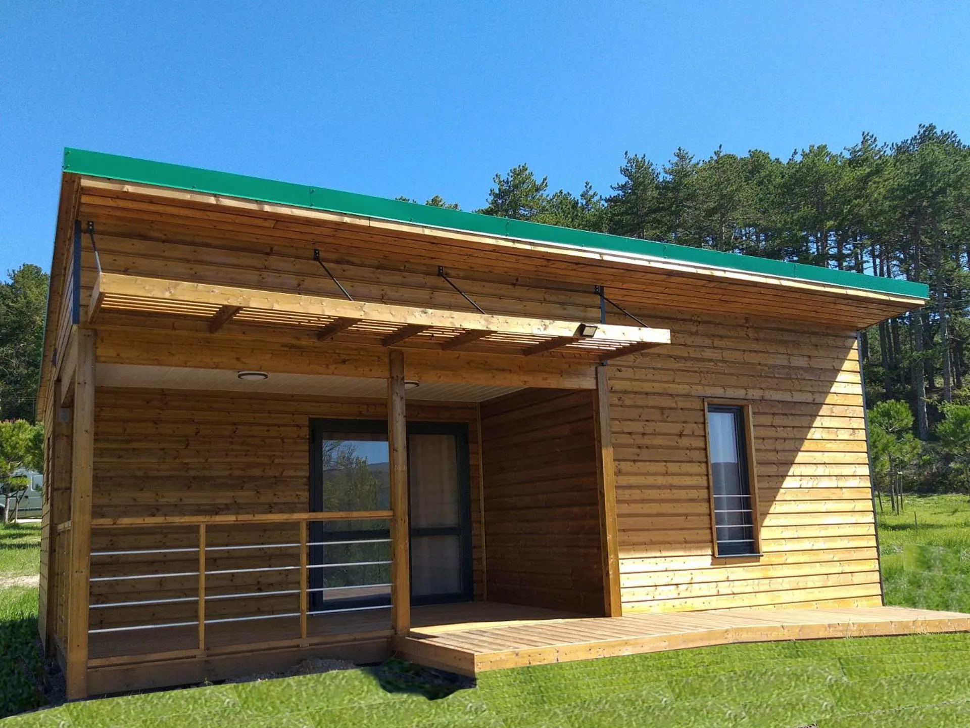 Facade/entrance in Les Chalets de Saint Maurice (Dieulefit)