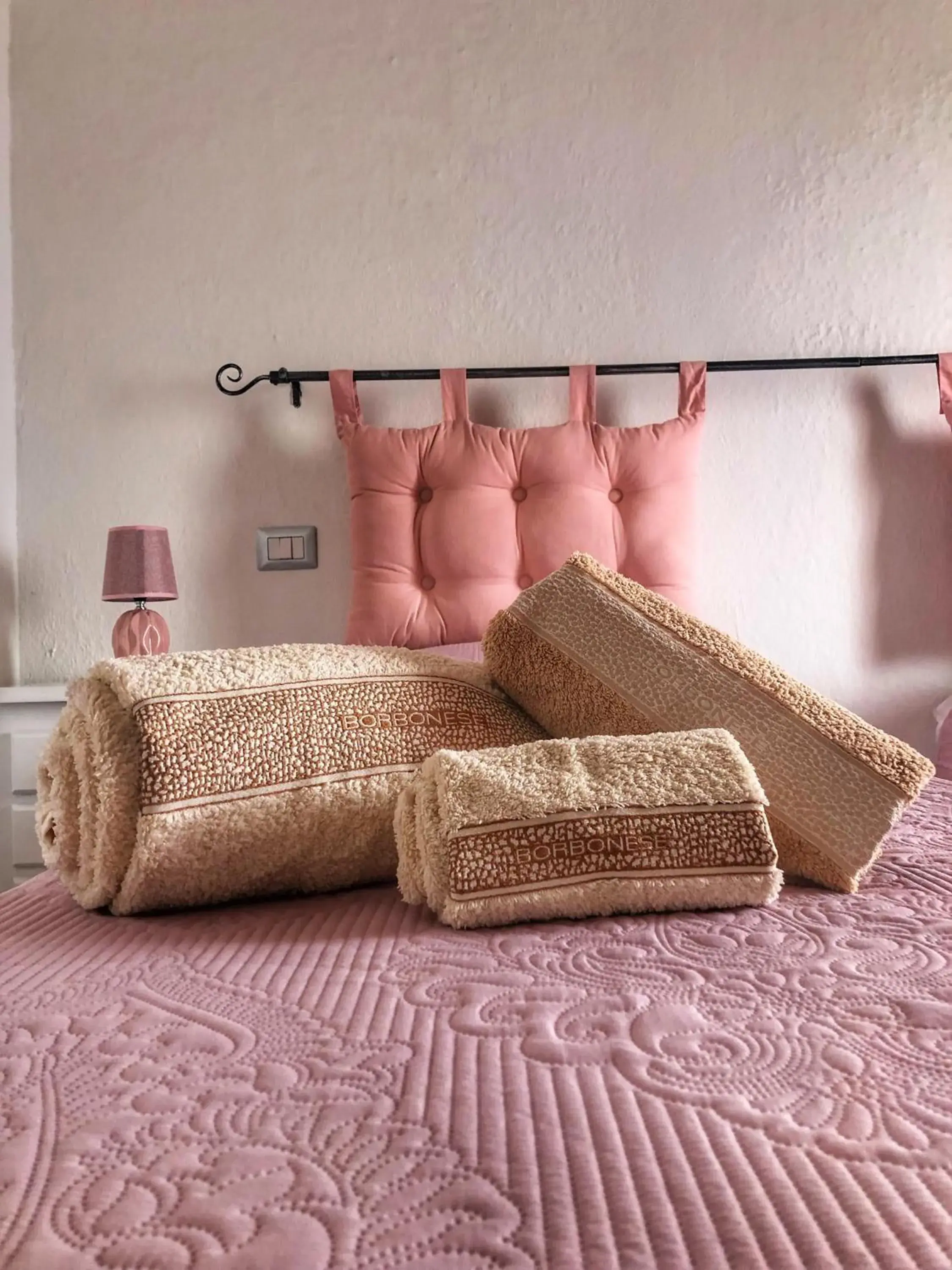 Twin Room with Private Bathroom in BnB Le Janas Twin Room with Private Bathroom in BnB Le Janas