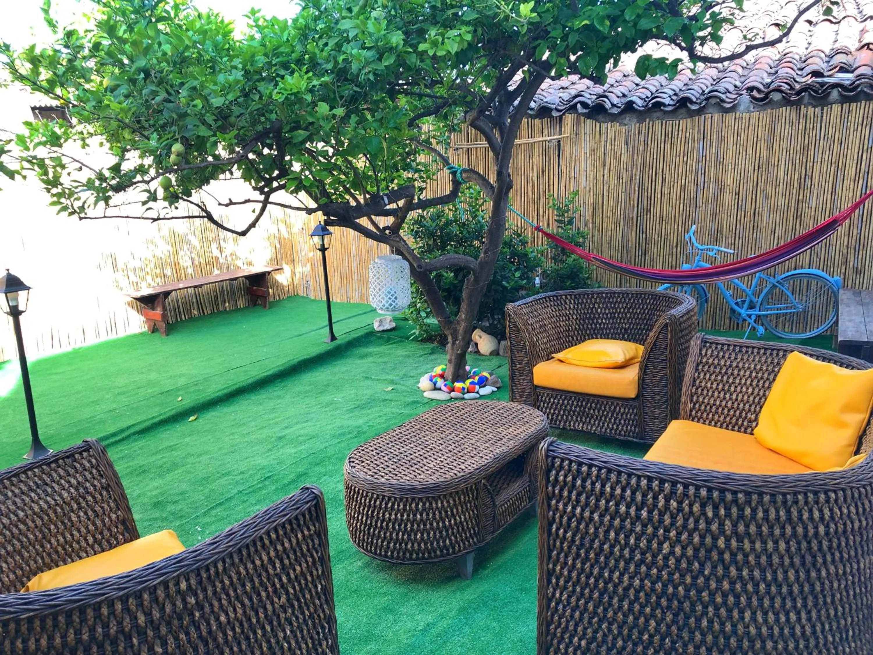 Garden in BnB Le Janas