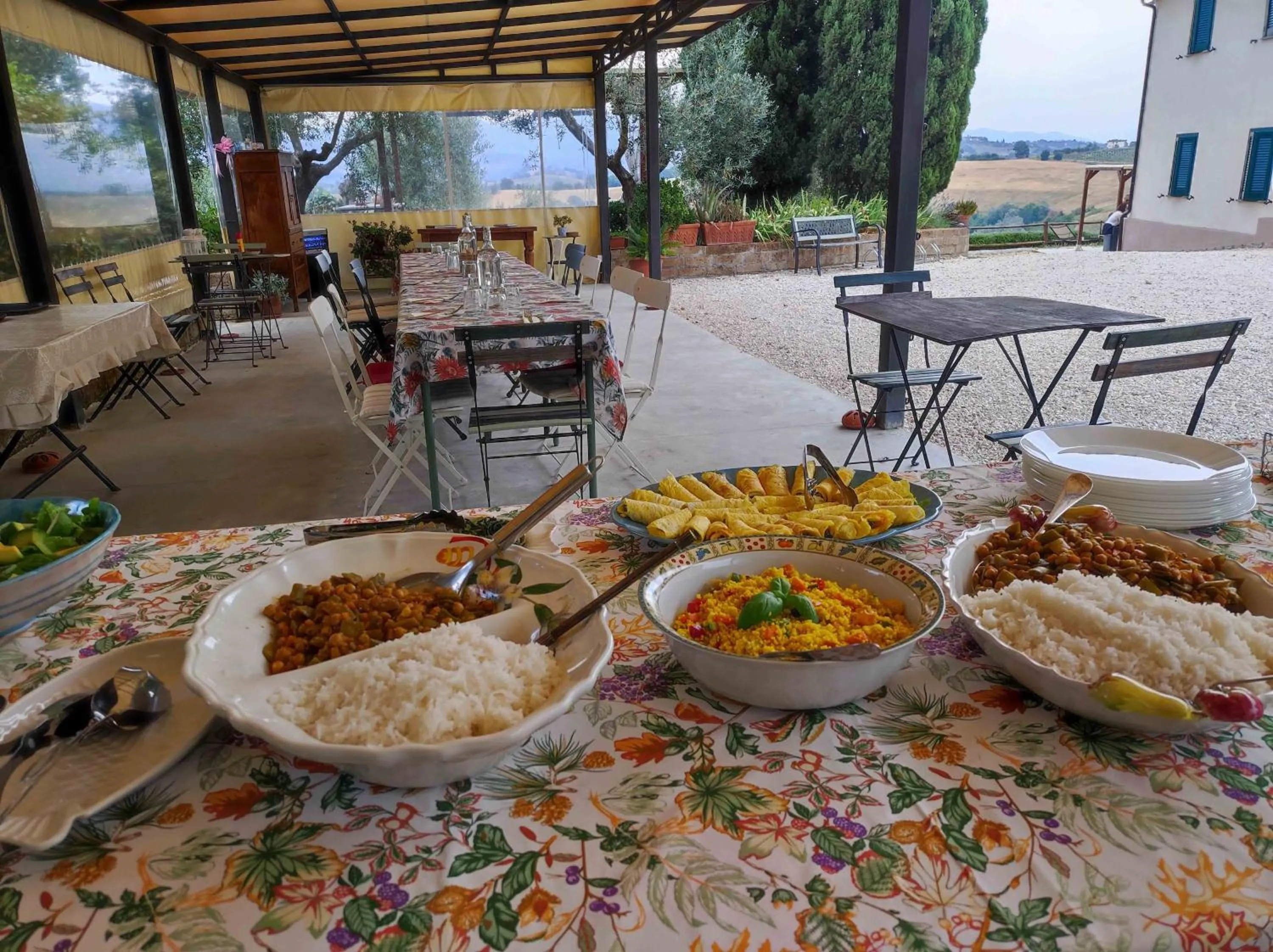 Restaurant/places to eat in Corte Buenavista