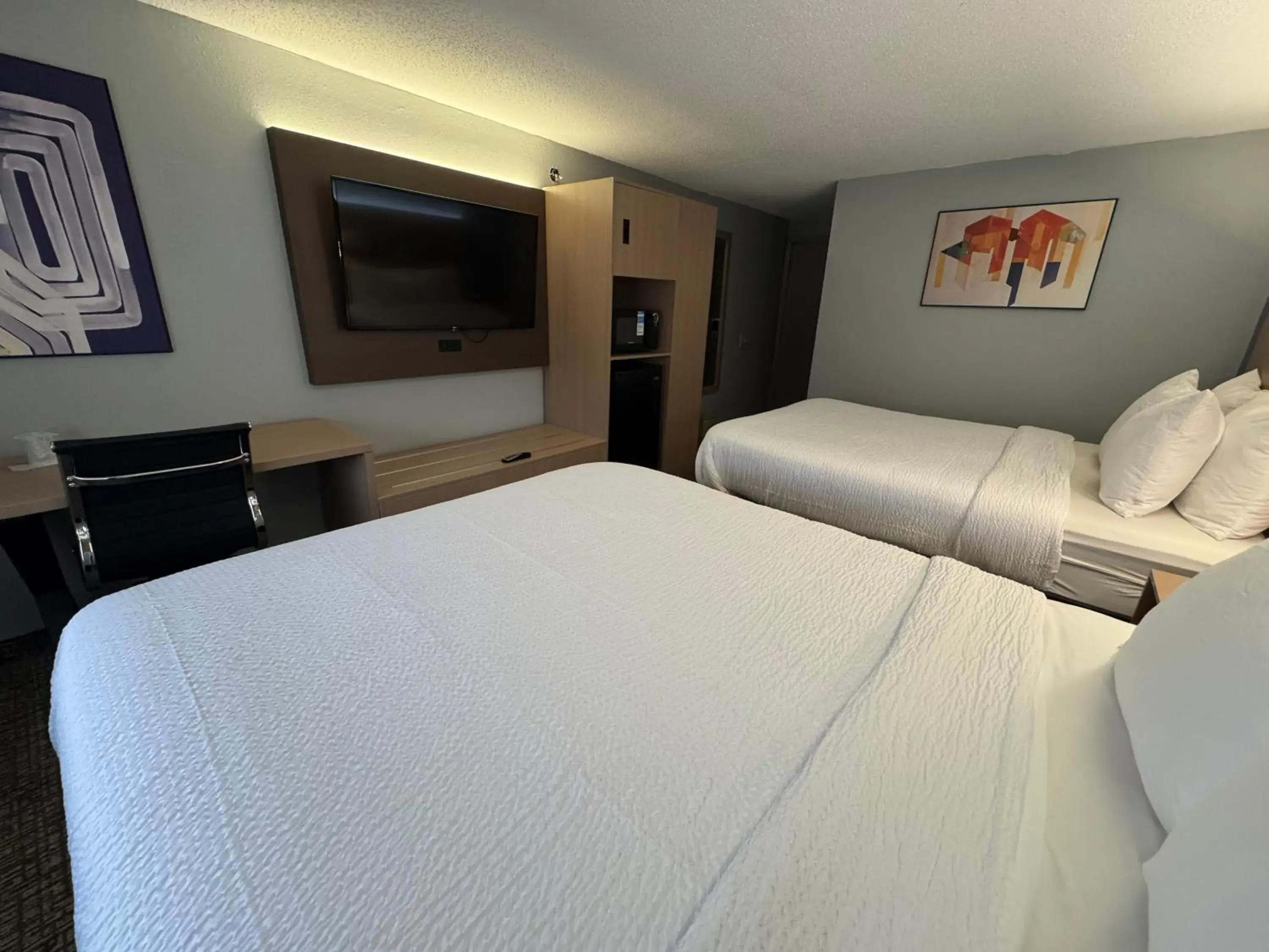 Bed in Super 8 by Wyndham Mankato Bed in Super 8 by Wyndham Mankato