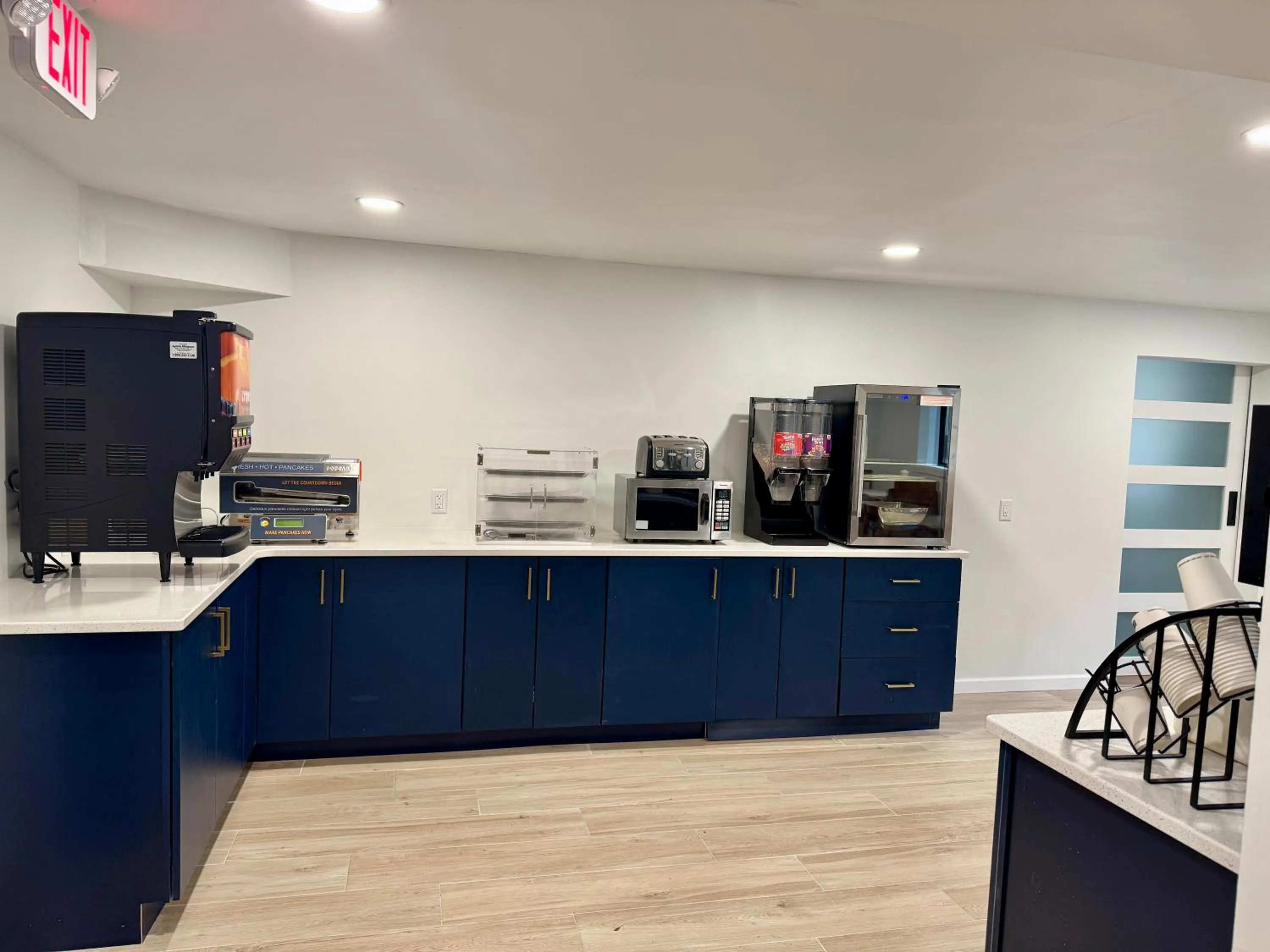 Super 8 by Wyndham Mankato