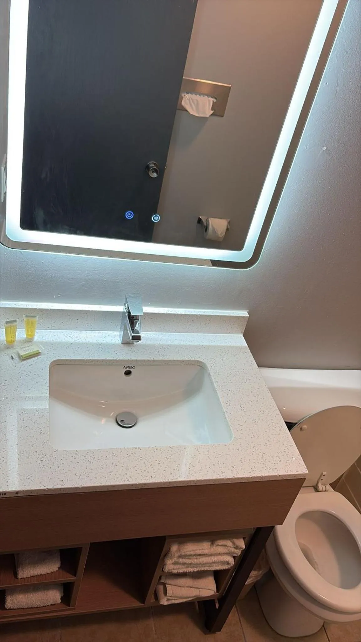 Super 8 by Wyndham Mankato