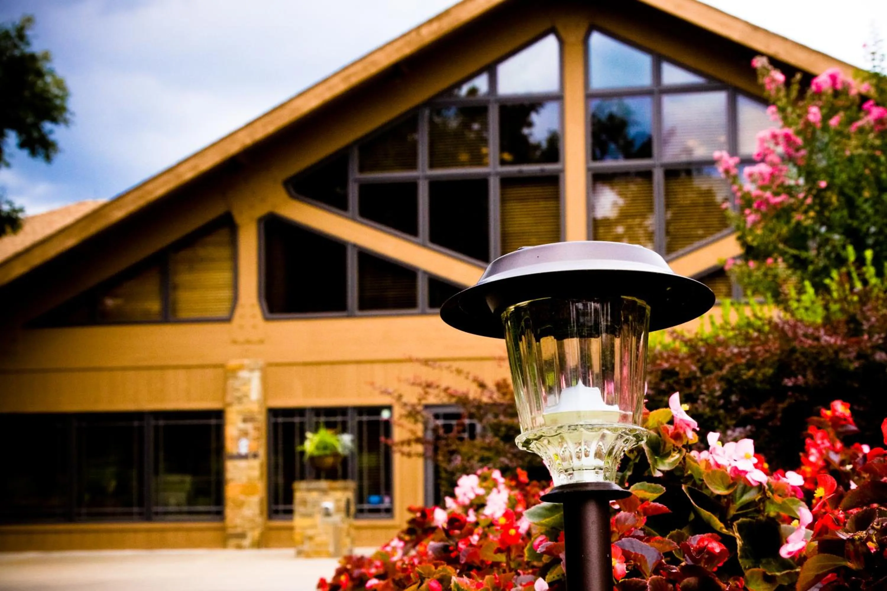Facade/entrance in POSTOAK Lodge and Retreat