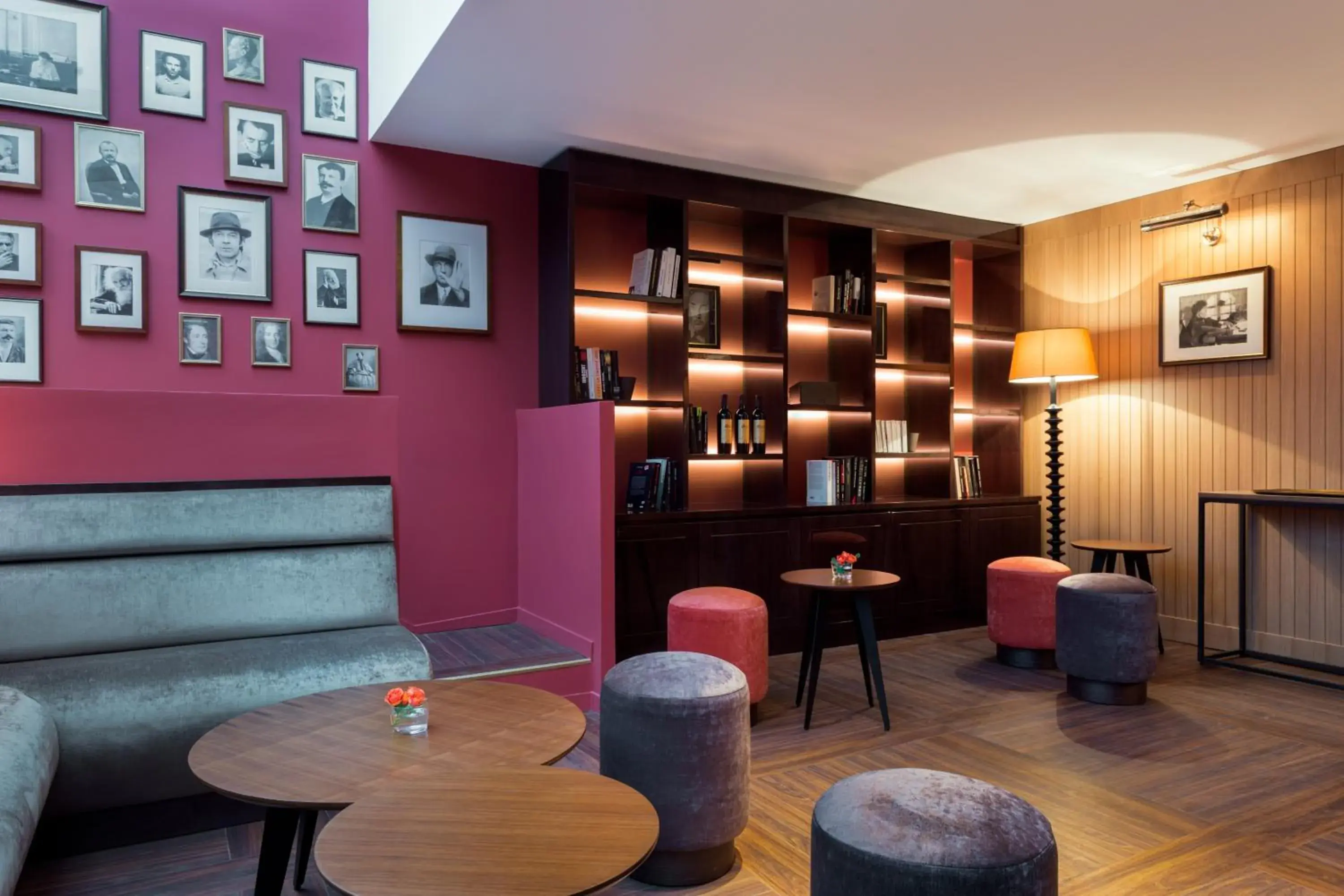 Communal lounge/ TV room, Lounge/Bar in Hôtel Sanso by HappyCulture