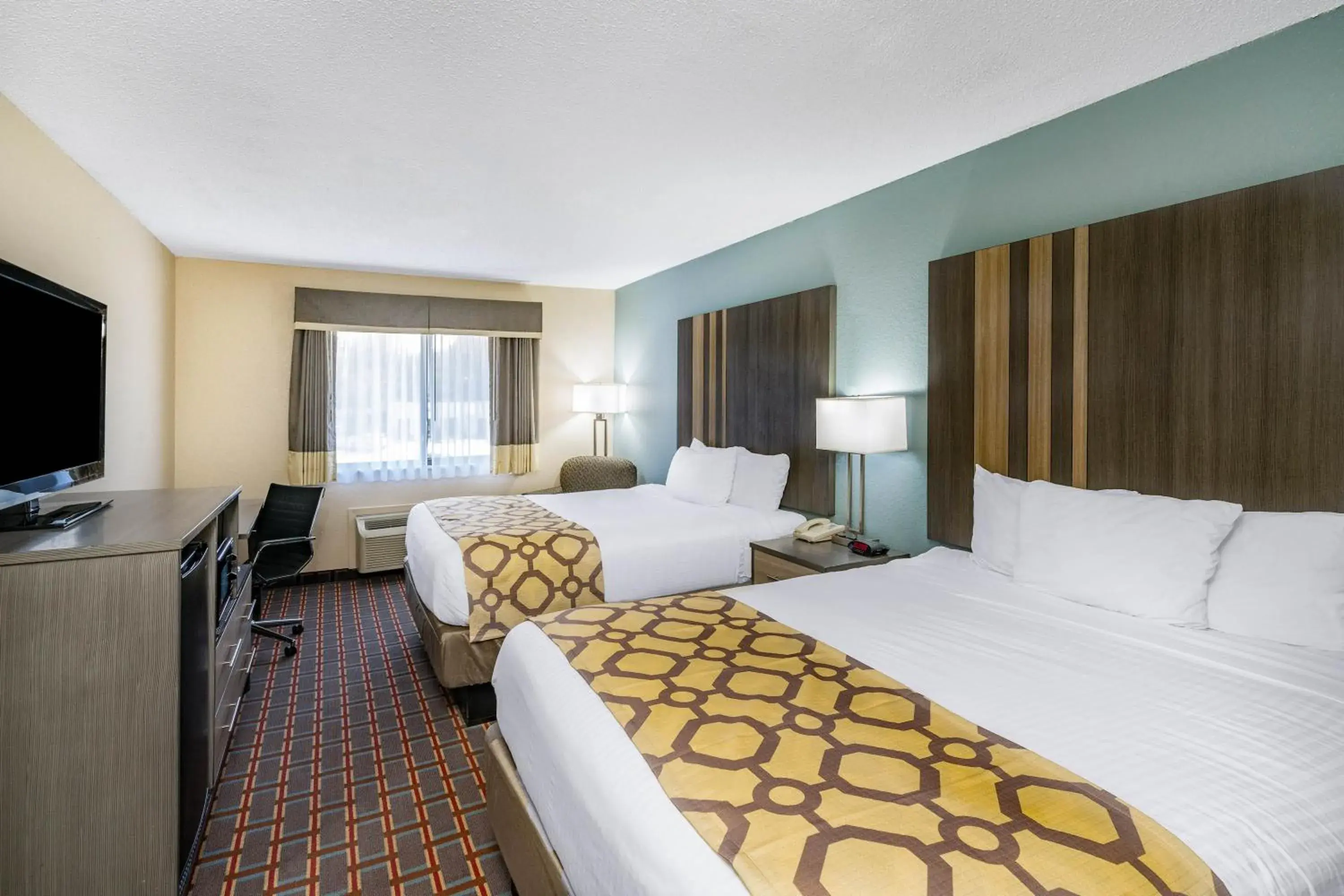 Photo of the whole room, Bed in Baymont by Wyndham Tupelo Photo of the whole room, Bed in Baymont by Wyndham Tupelo