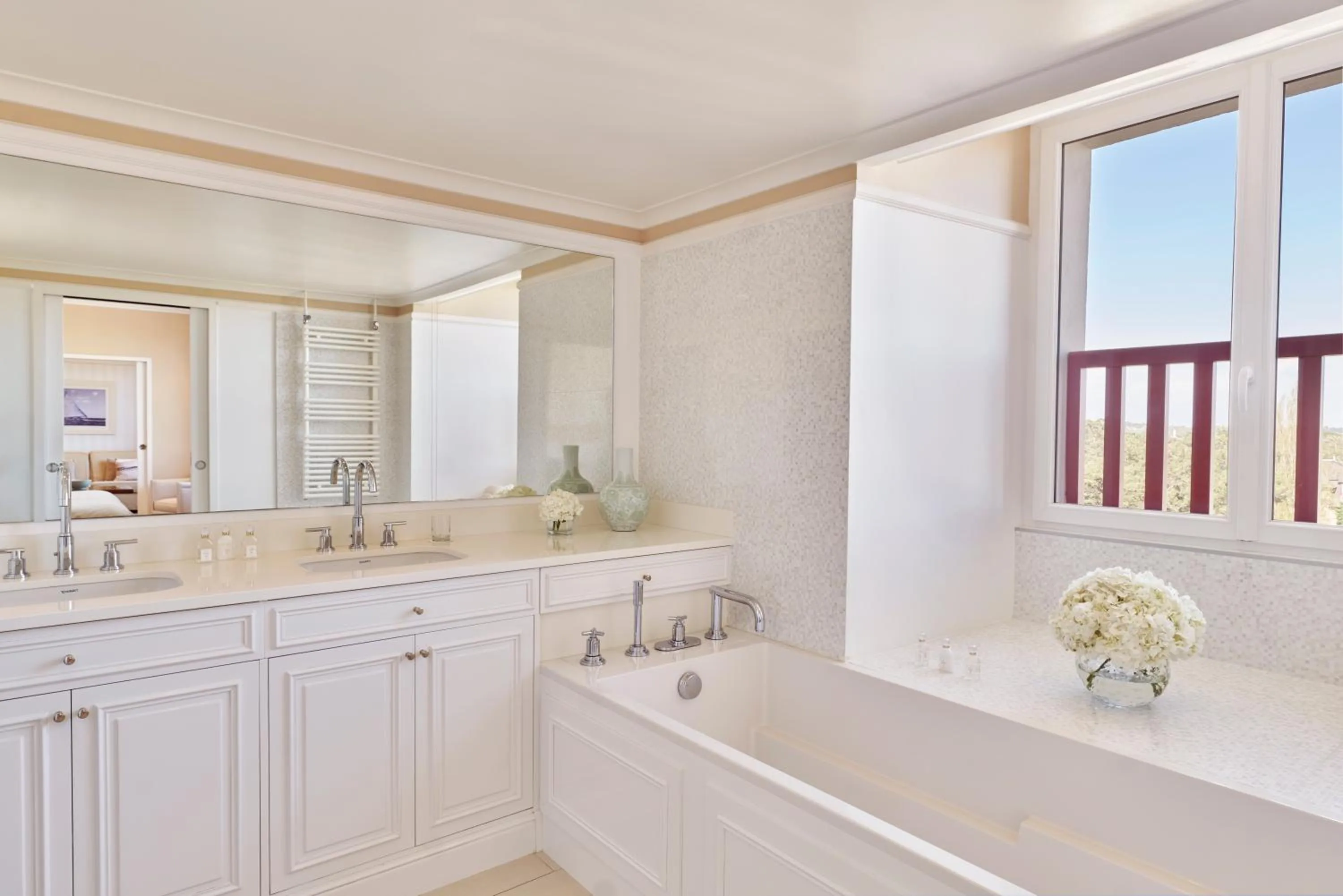 Bathroom in Hôtel Barrière L'Hermitage