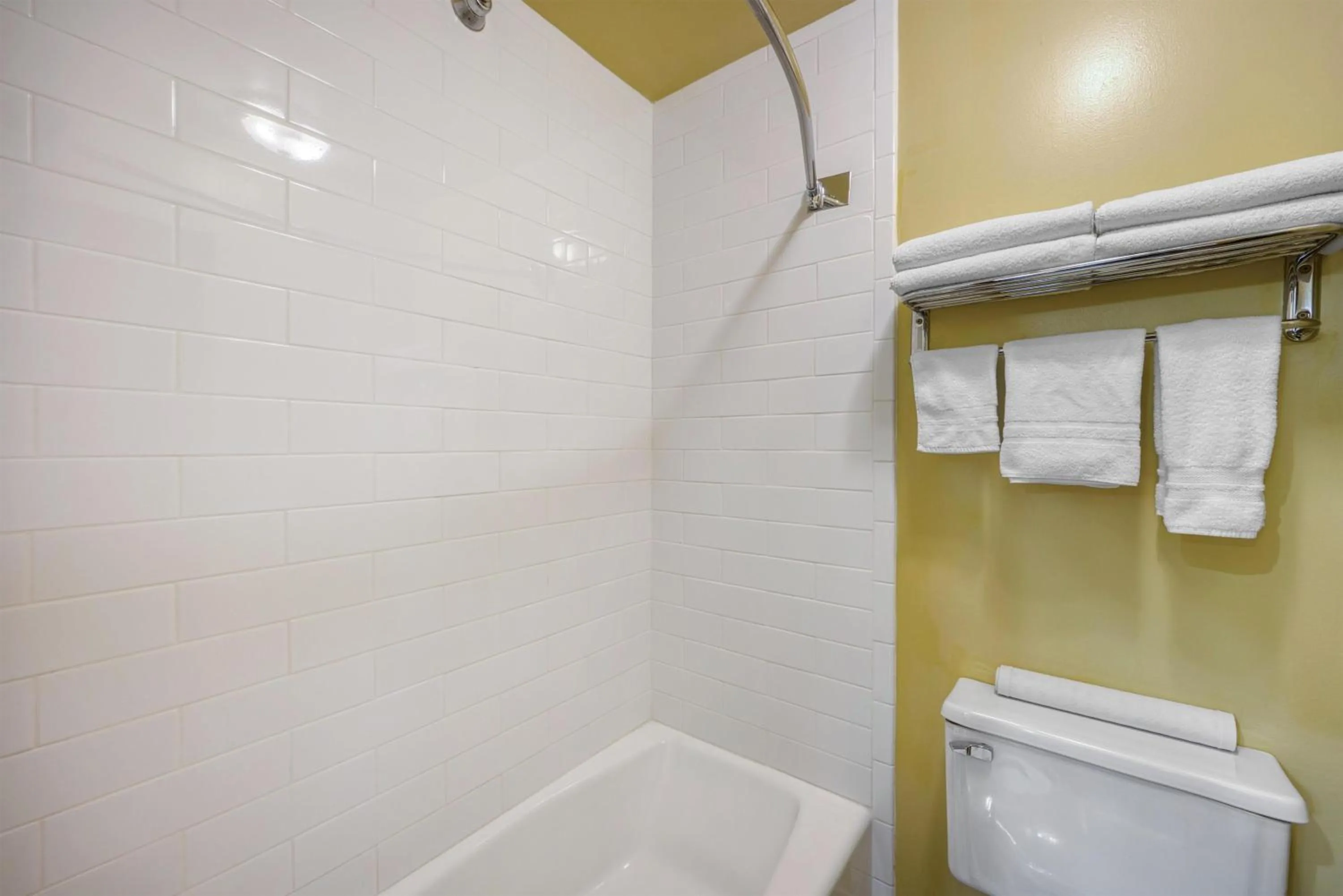 Bathroom in Best Western Blackfoot Inn