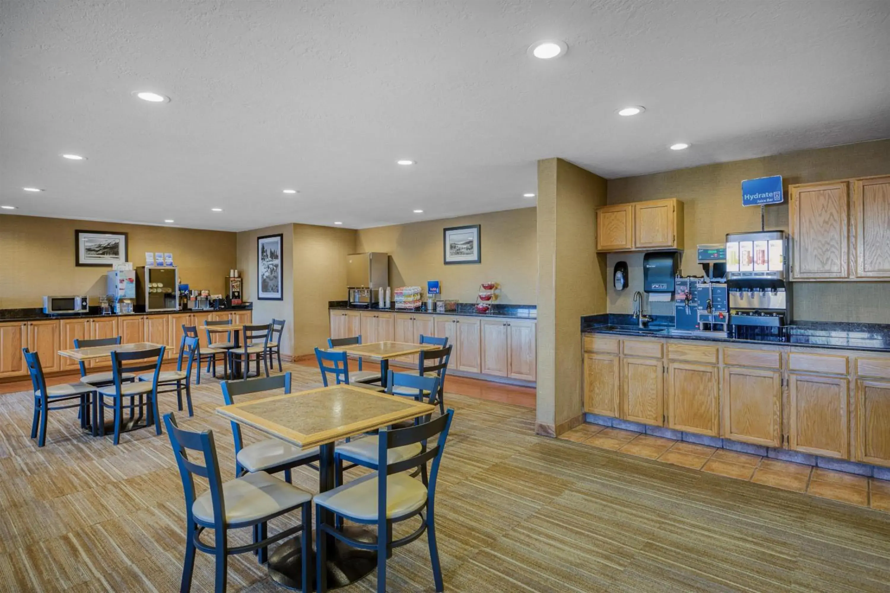 Breakfast in Best Western Blackfoot Inn Breakfast in Best Western Blackfoot Inn