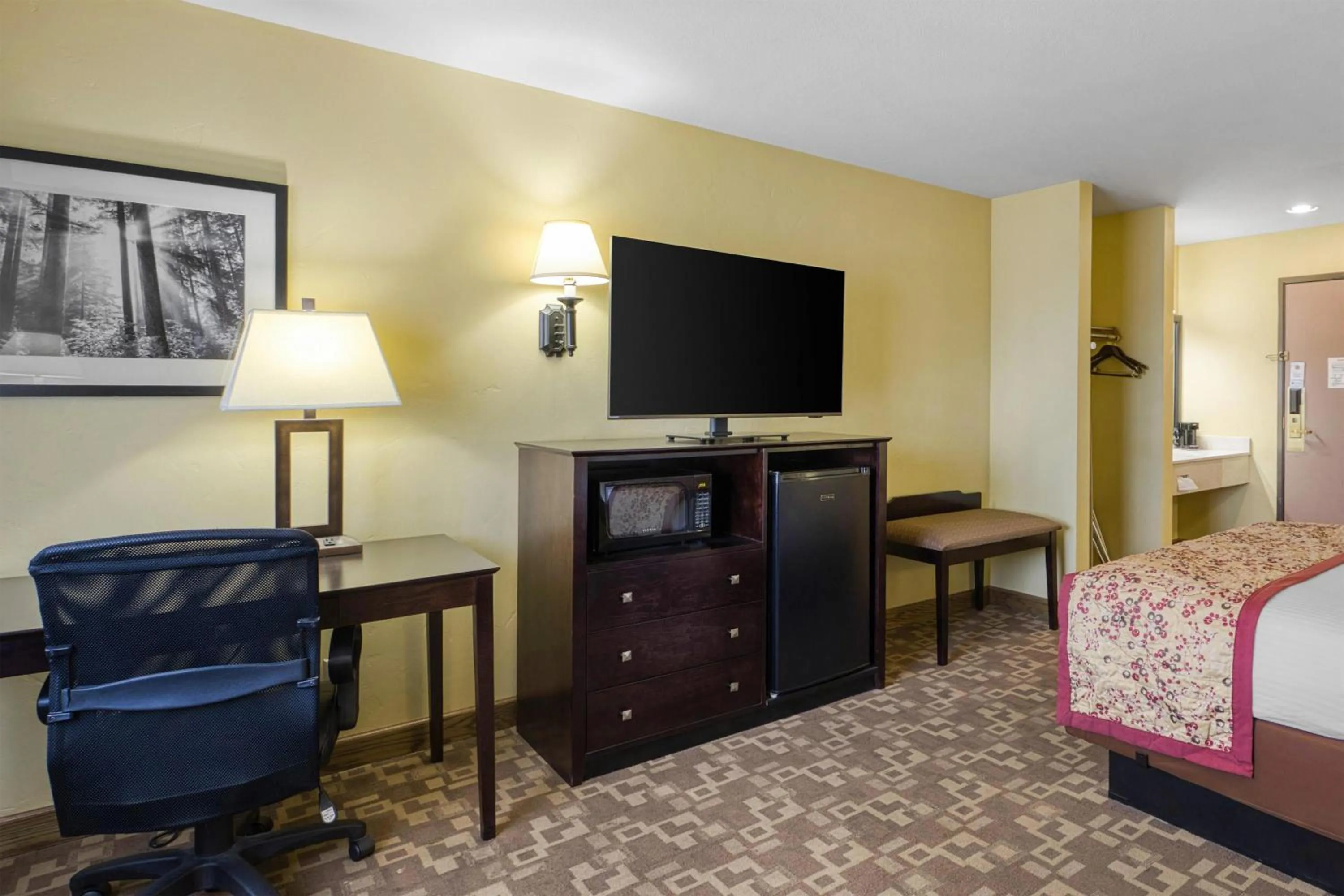 Bedroom, Bed in Best Western Blackfoot Inn