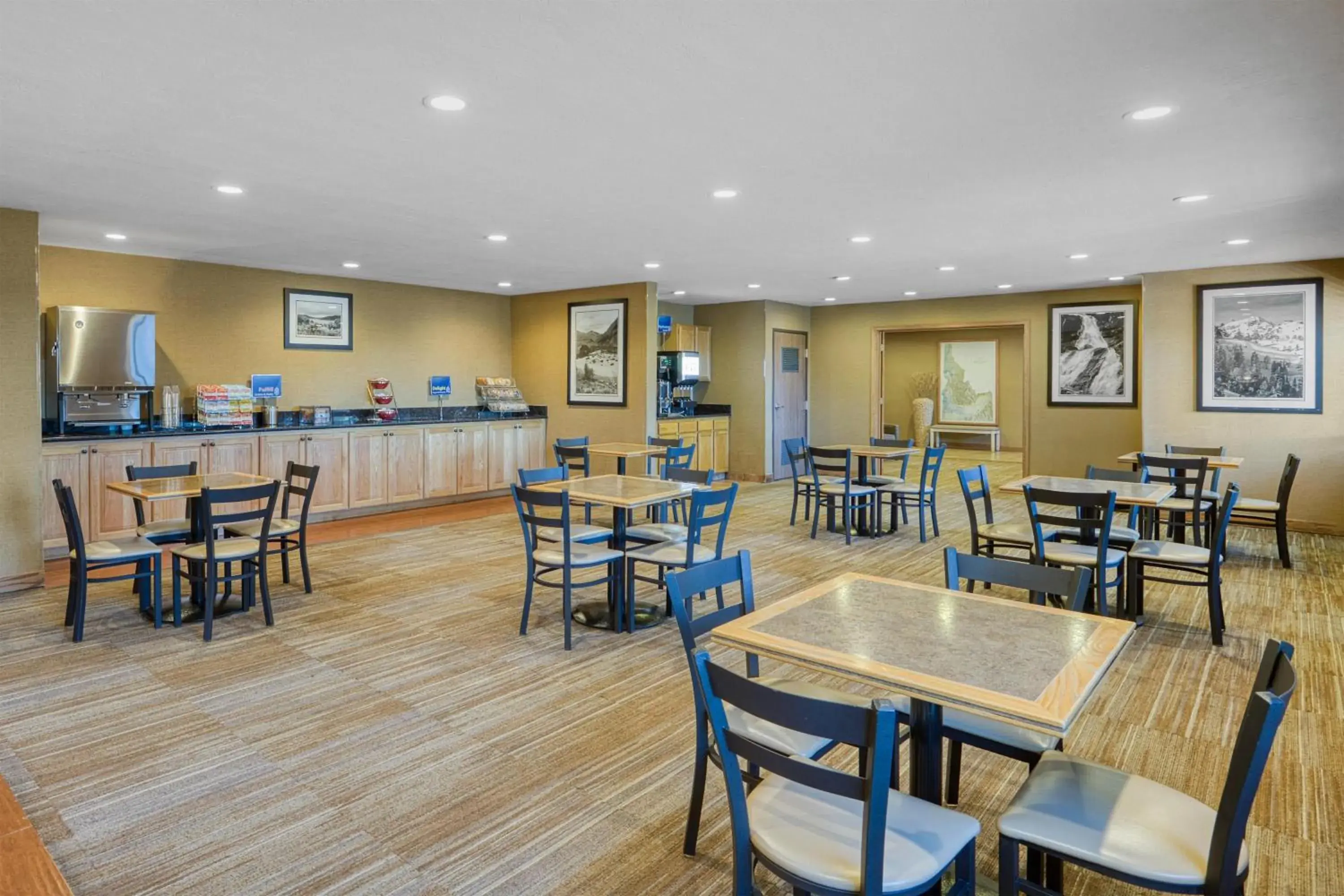 Breakfast in Best Western Blackfoot Inn Breakfast in Best Western Blackfoot Inn