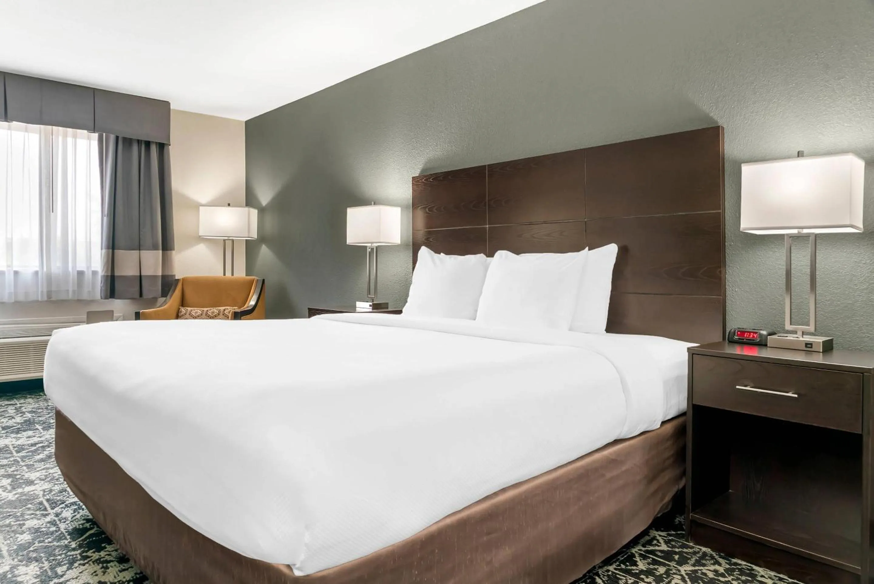 Bedroom, Bed in Quality Inn Grand Rapids South-Byron Center