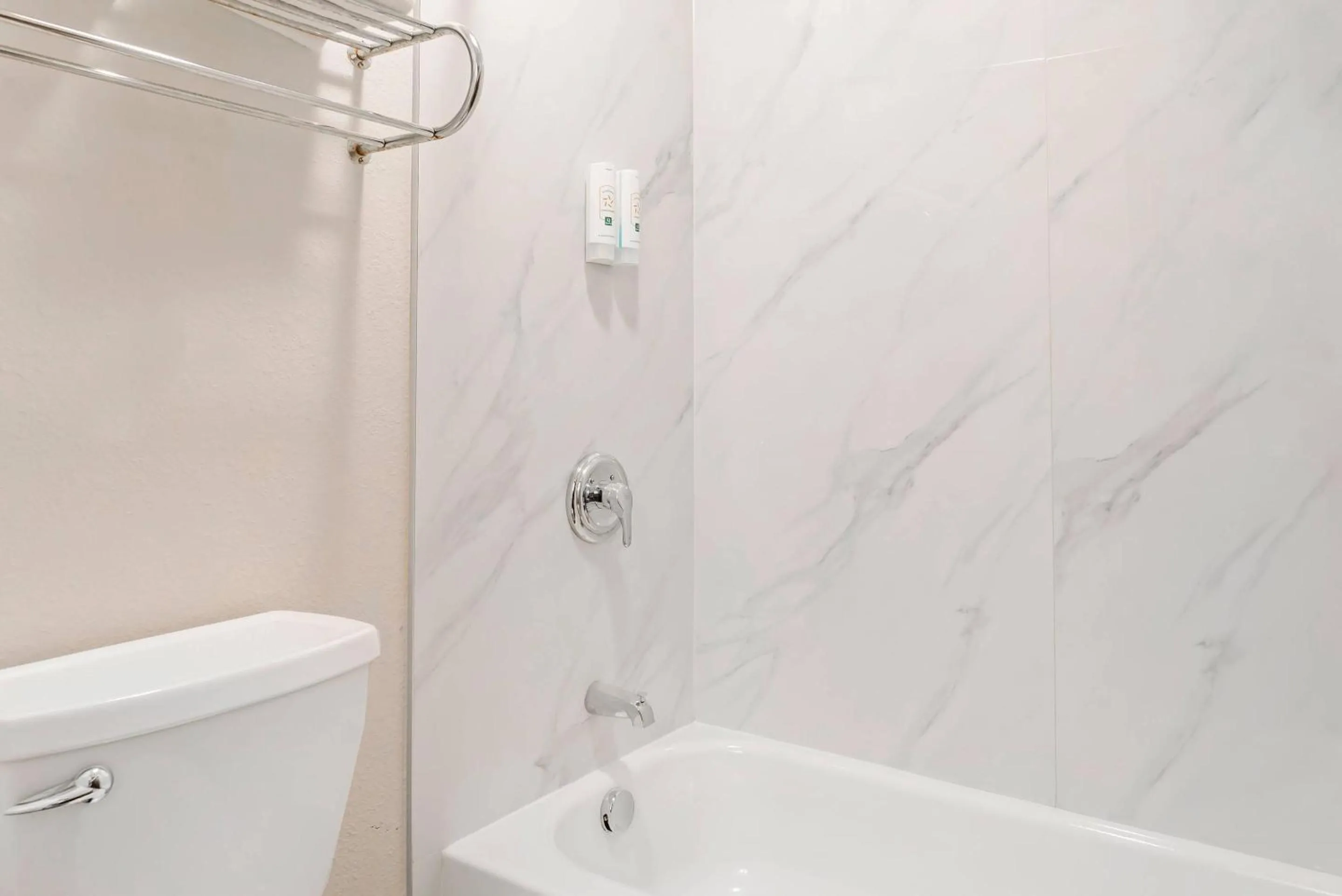 Bedroom in Quality Inn Grand Rapids South-Byron Center