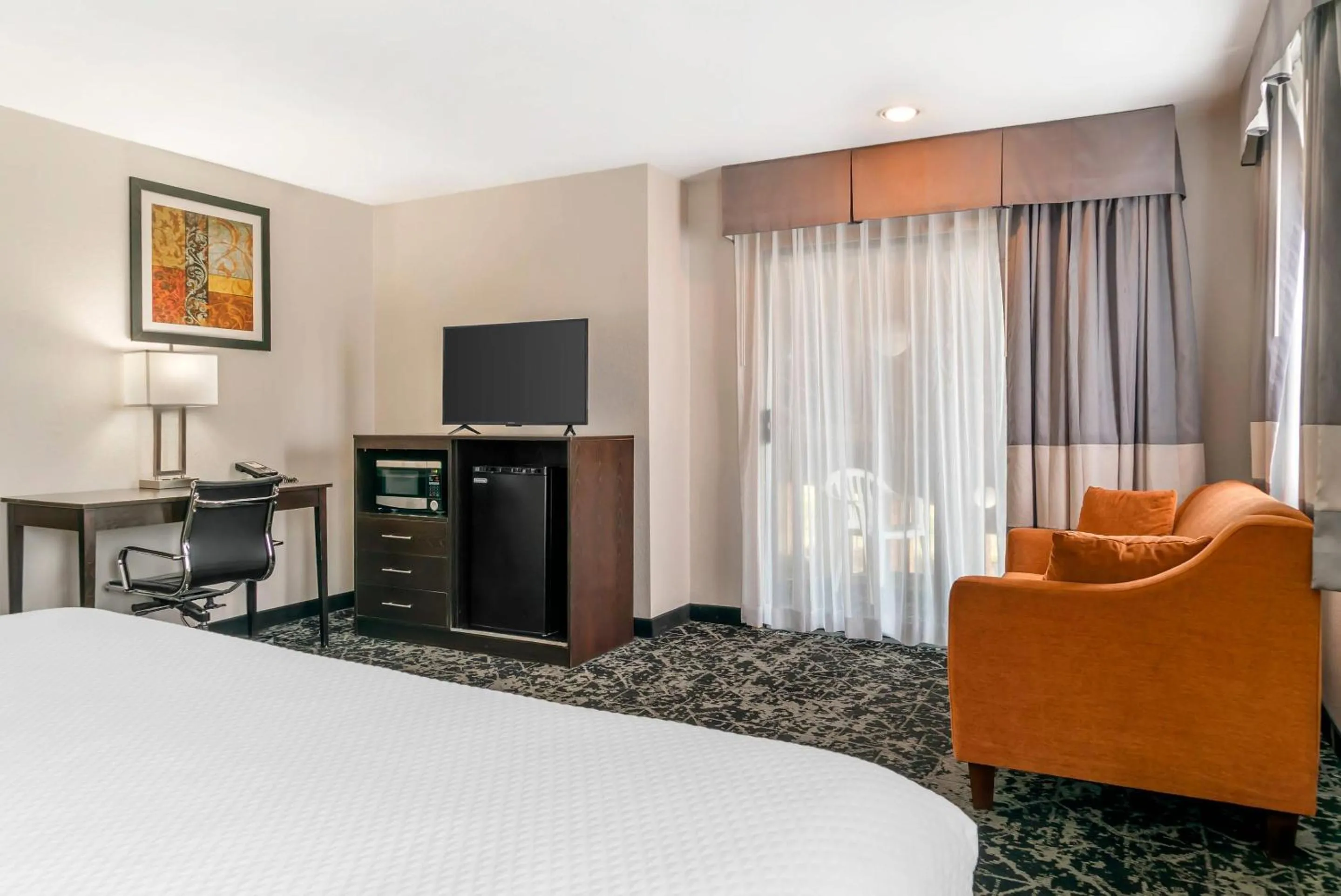 Bedroom, Bed in Quality Inn Grand Rapids South-Byron Center