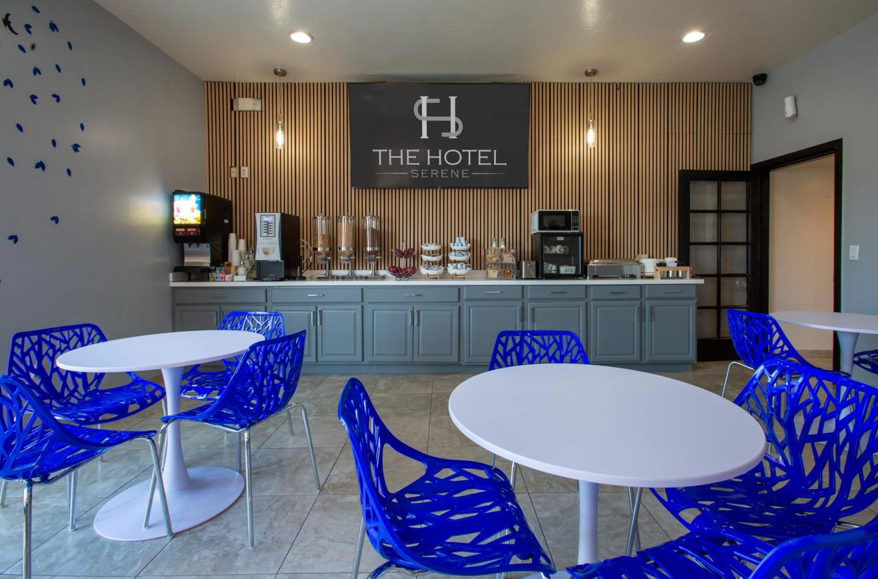 Breakfast in The Hotel Serene Glendale Peoria, Surestay Collection by Best Western