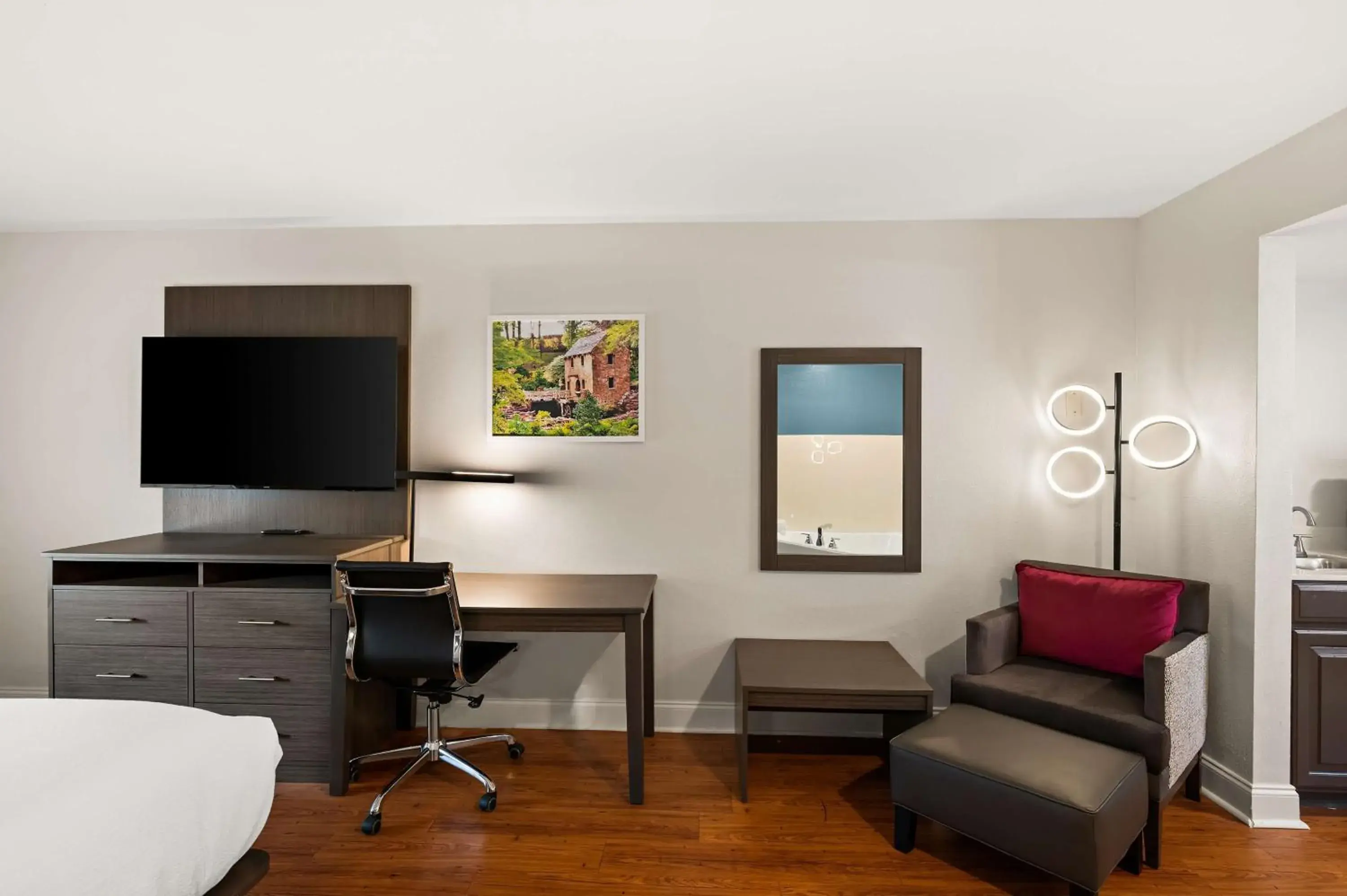 Seating area in Best Western Shackleford Seating area in Best Western Shackleford