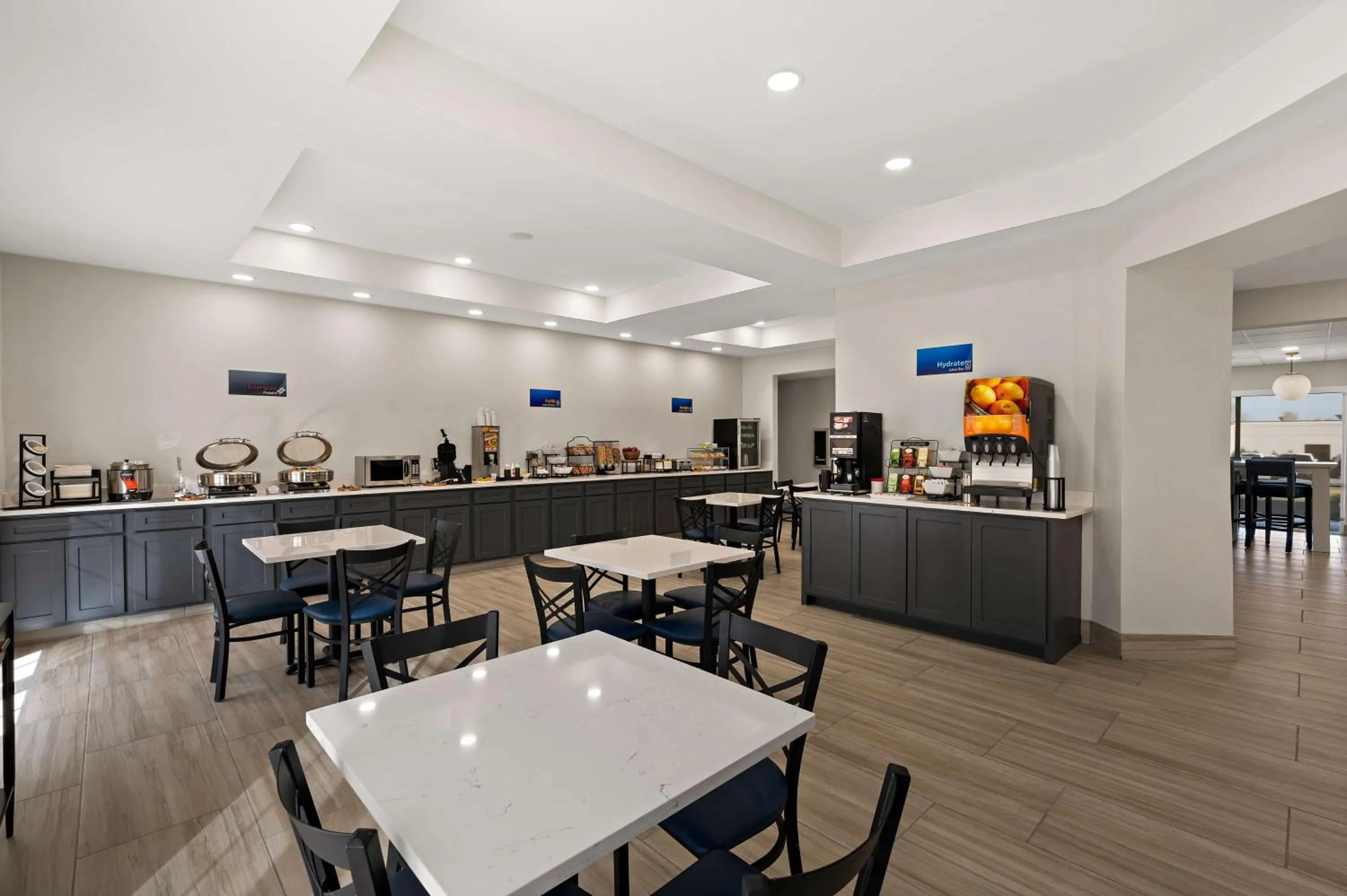 Coffee/tea facilities in Best Western Shackleford