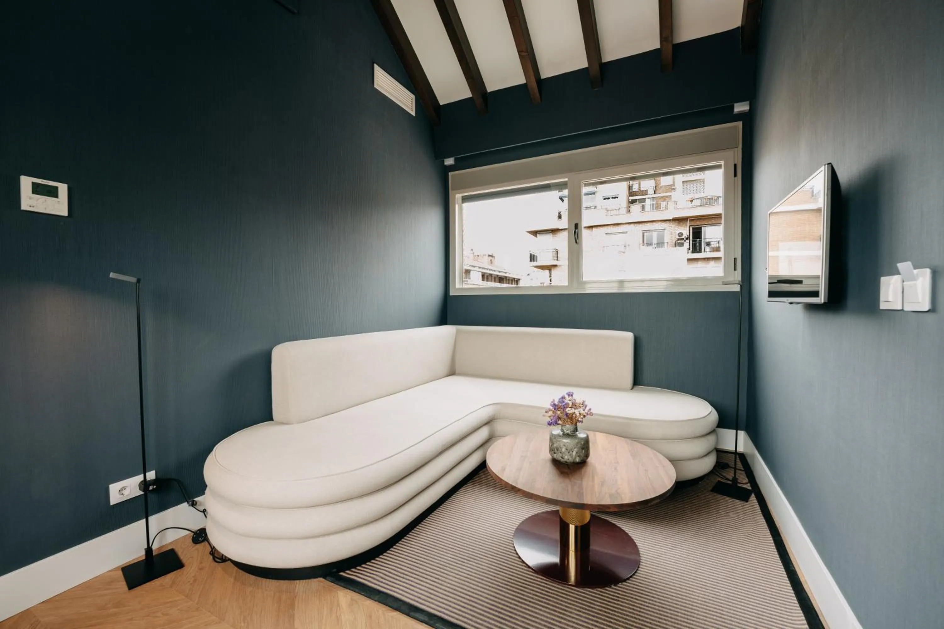 Seating area in Soho Boutique Colón