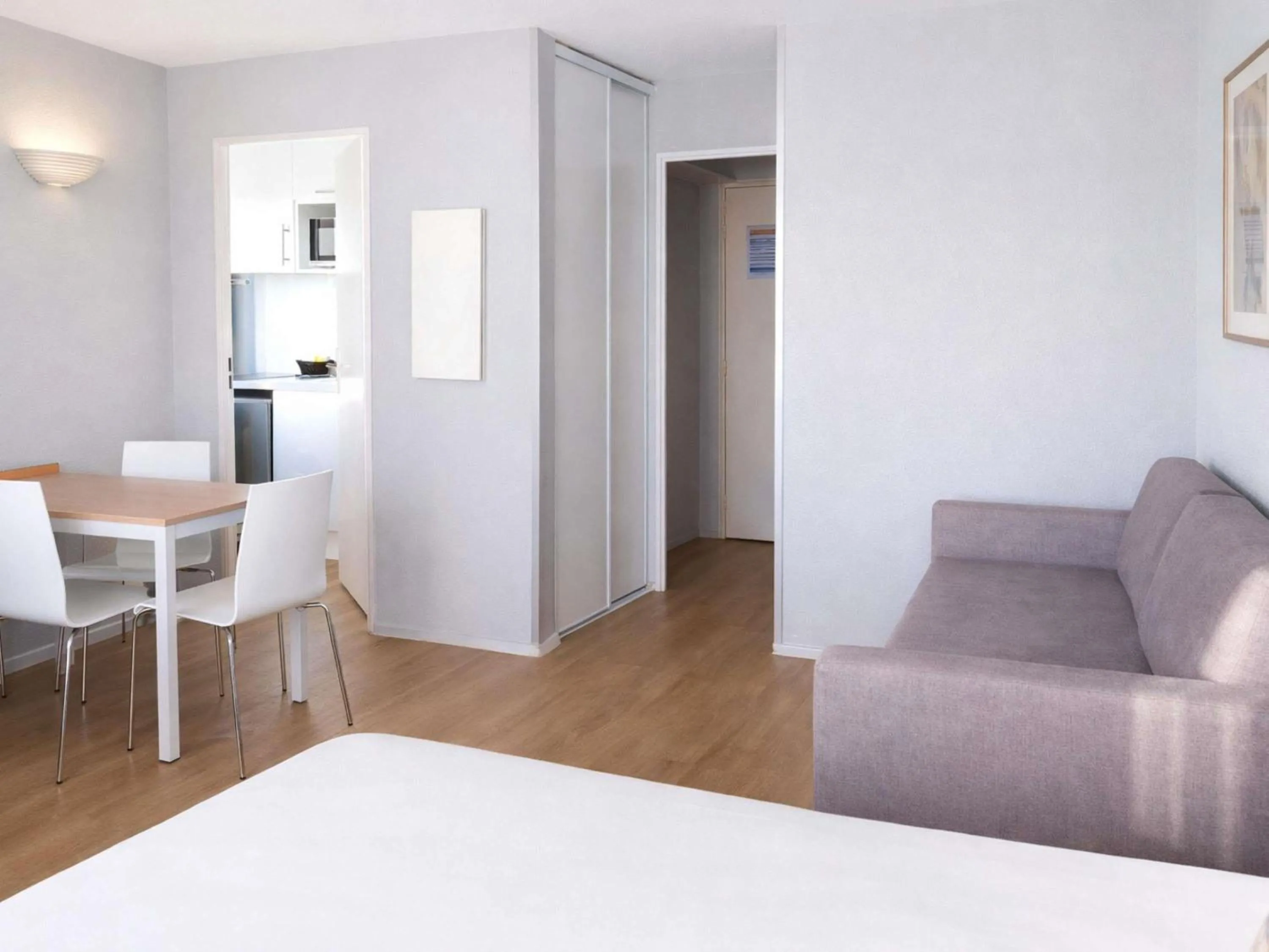 Bedroom in Aparthotel Adagio Access Paris Maisons-Alfort