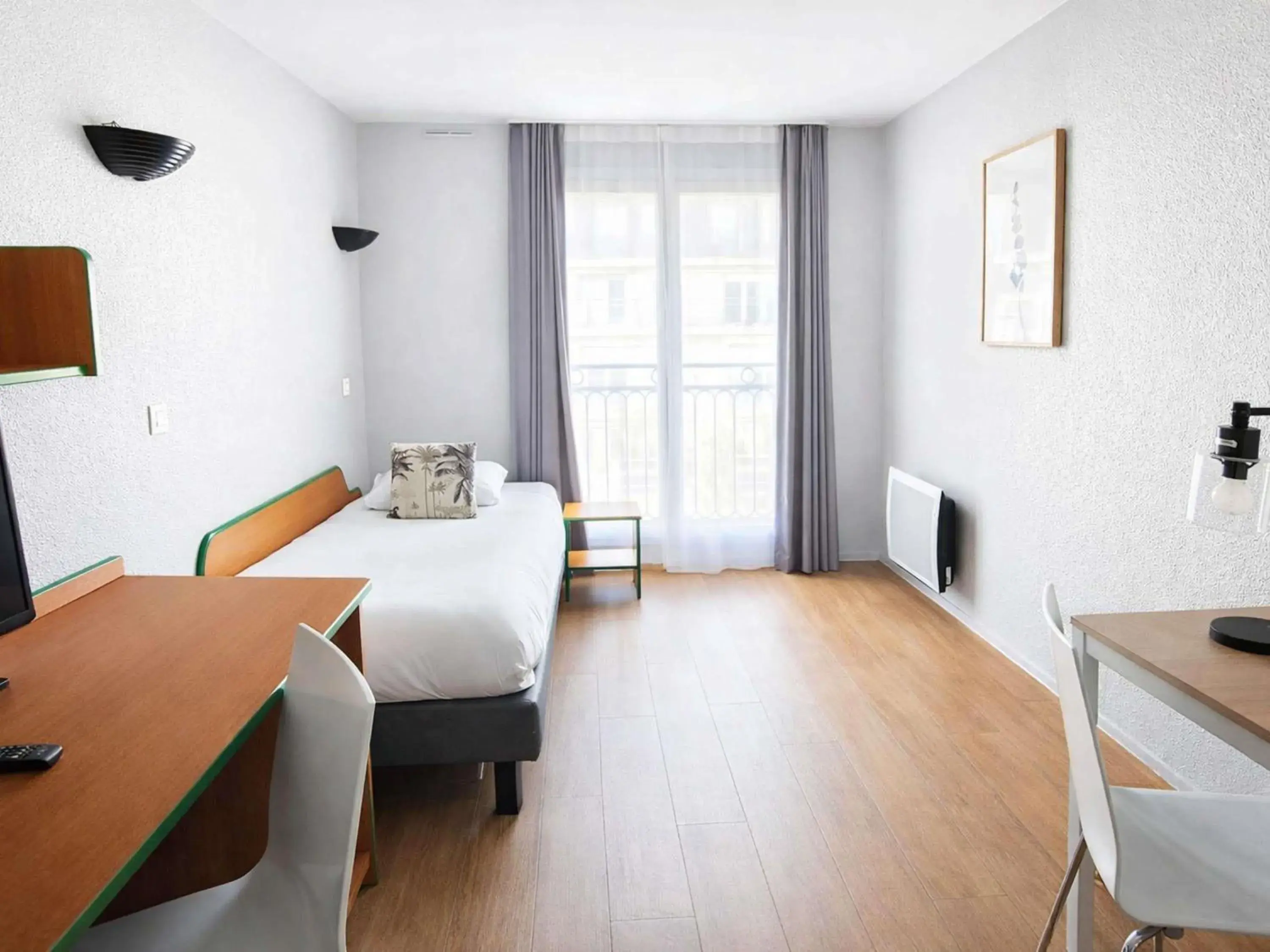 Bedroom, Bed in Aparthotel Adagio Access Paris Maisons-Alfort Bedroom, Bed in Aparthotel Adagio Access Paris Maisons-Alfort