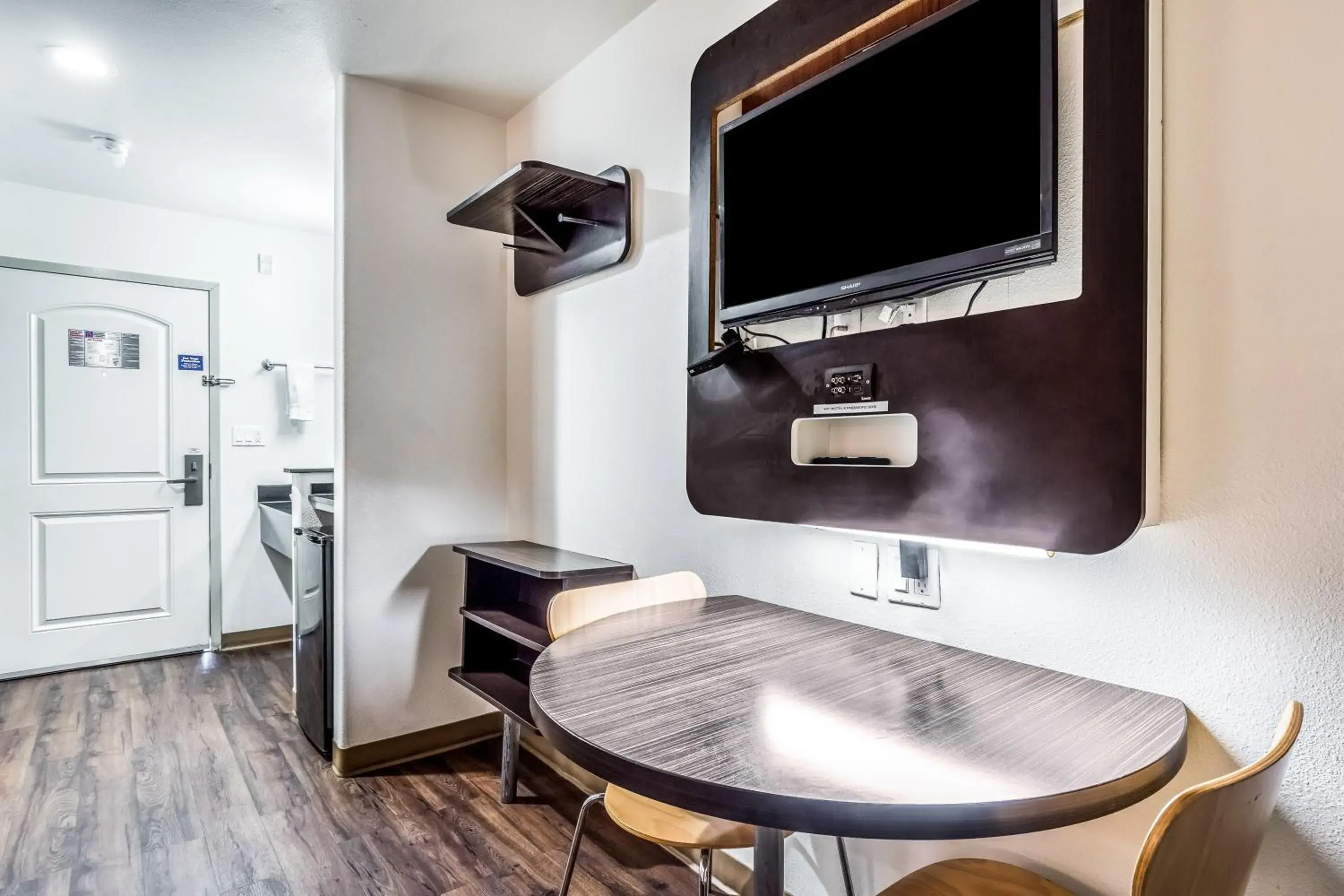 Motel 6-Oceanside, CA, Marina Motel 6-Oceanside, CA, Marina