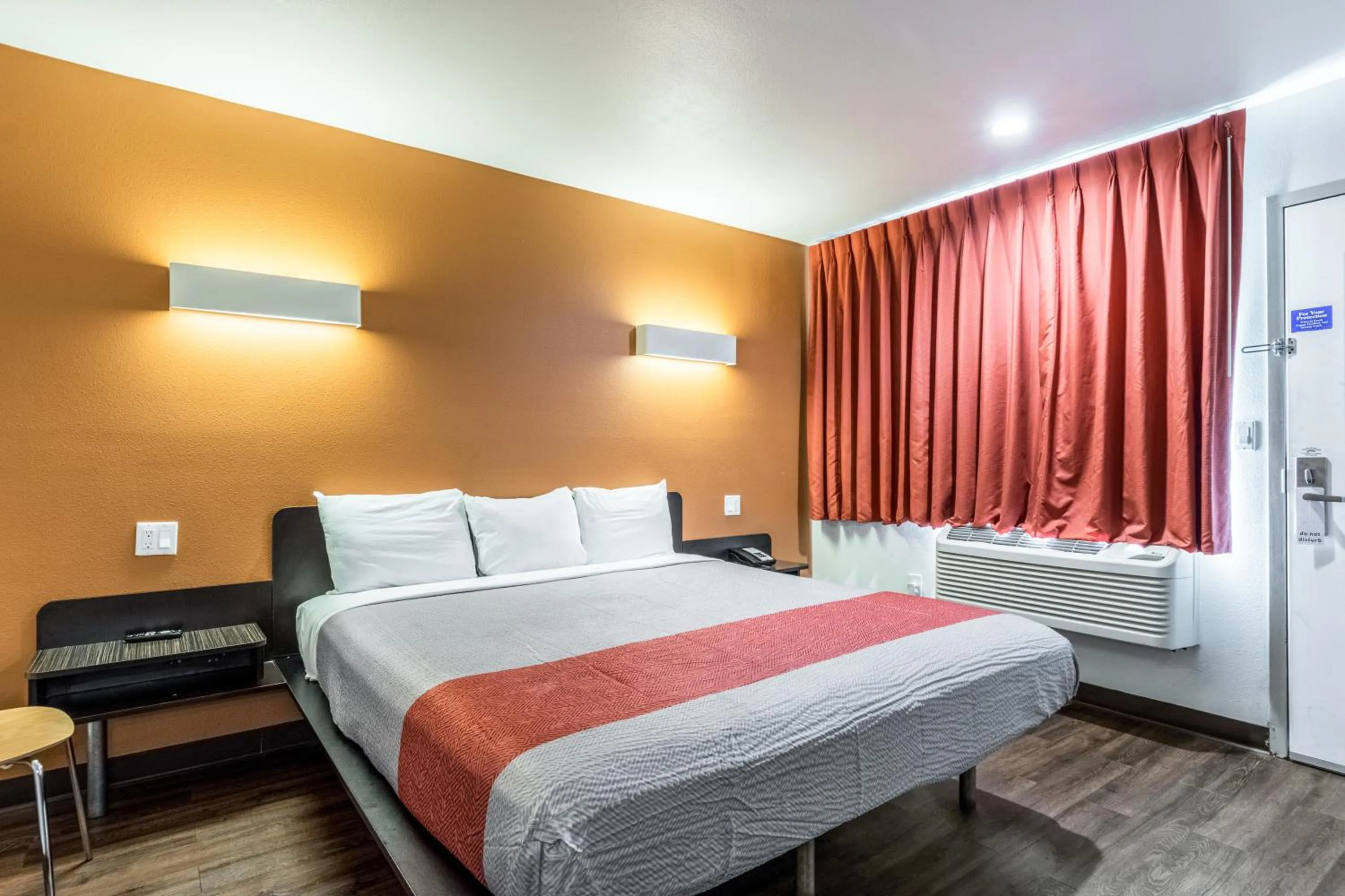 Bed in Motel 6-Oceanside, CA, Marina