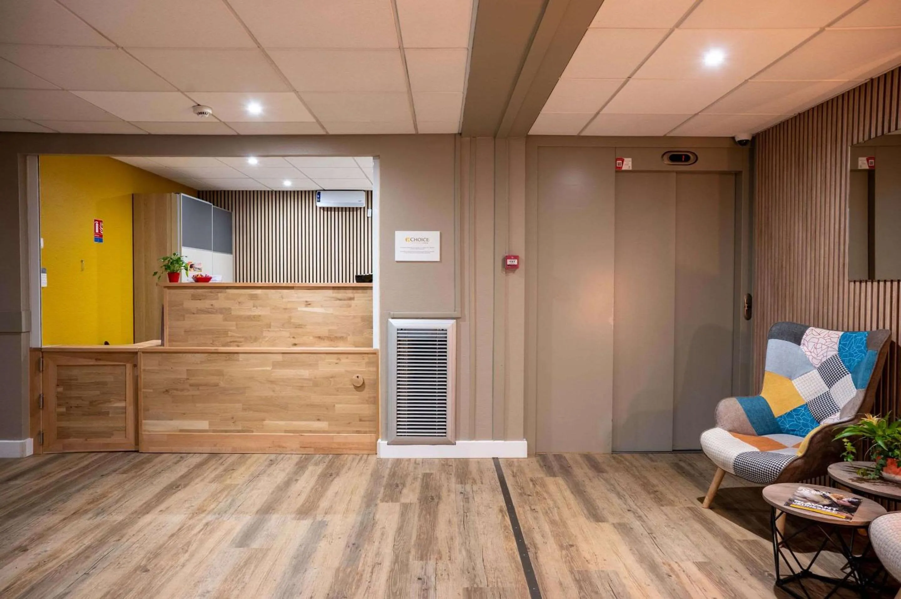 Lobby or reception in Comfort Aparthotel Besancon La City