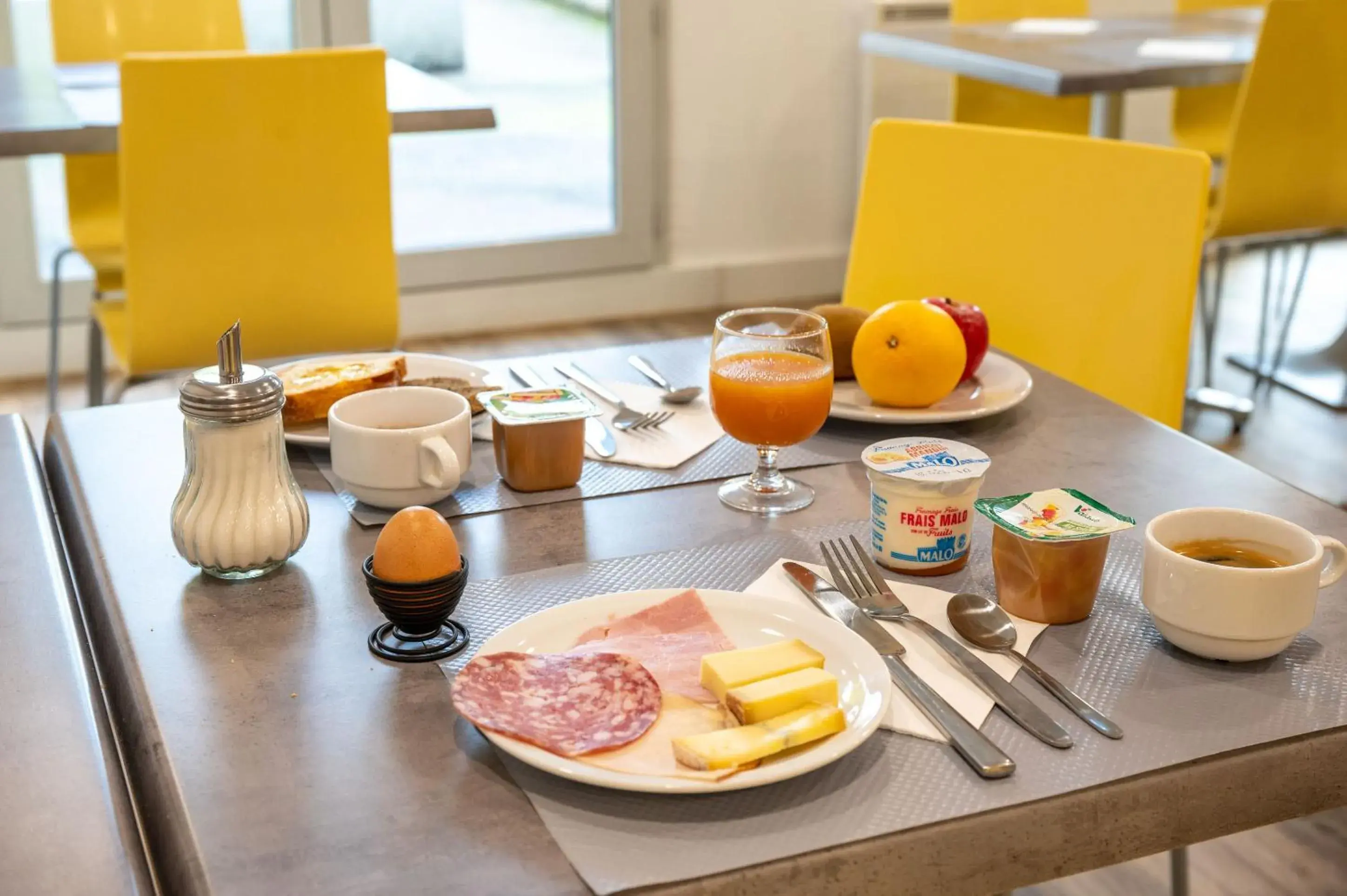 Breakfast in Comfort Aparthotel Besancon La City Breakfast in Comfort Aparthotel Besancon La City