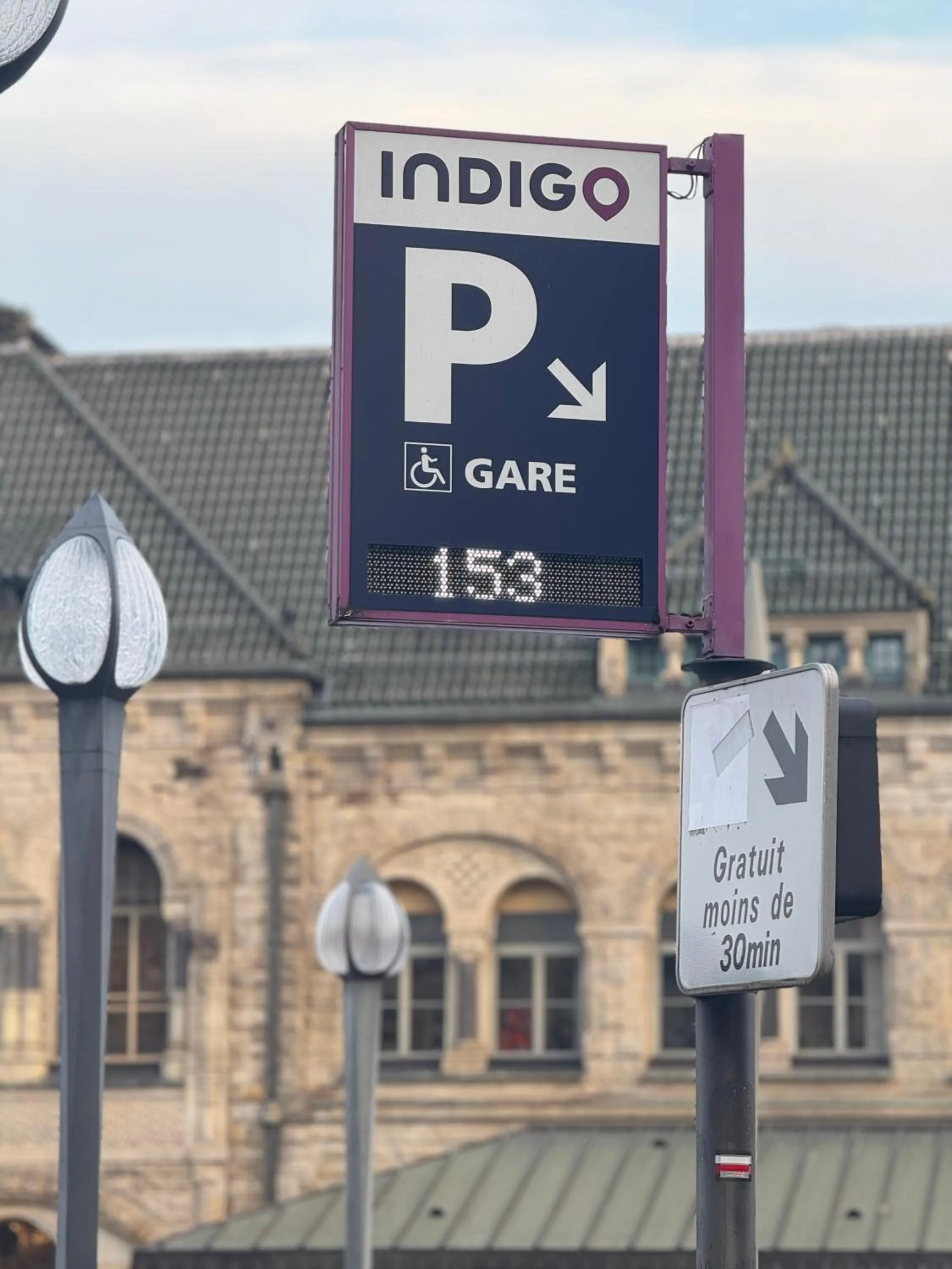 Location in Hôtel Escurial - Centre Gare