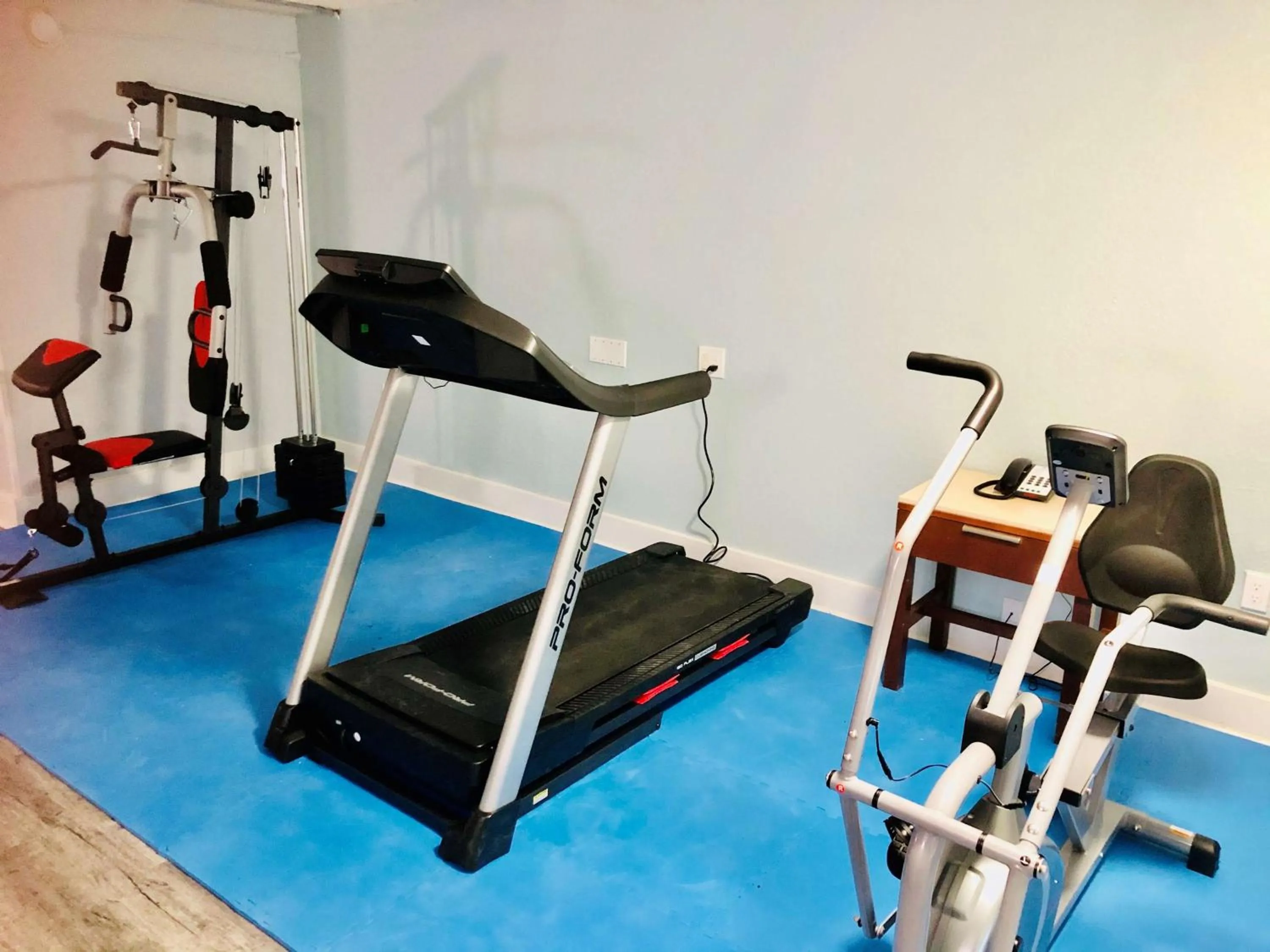 Fitness centre/facilities in Montgomery Inn & Suites