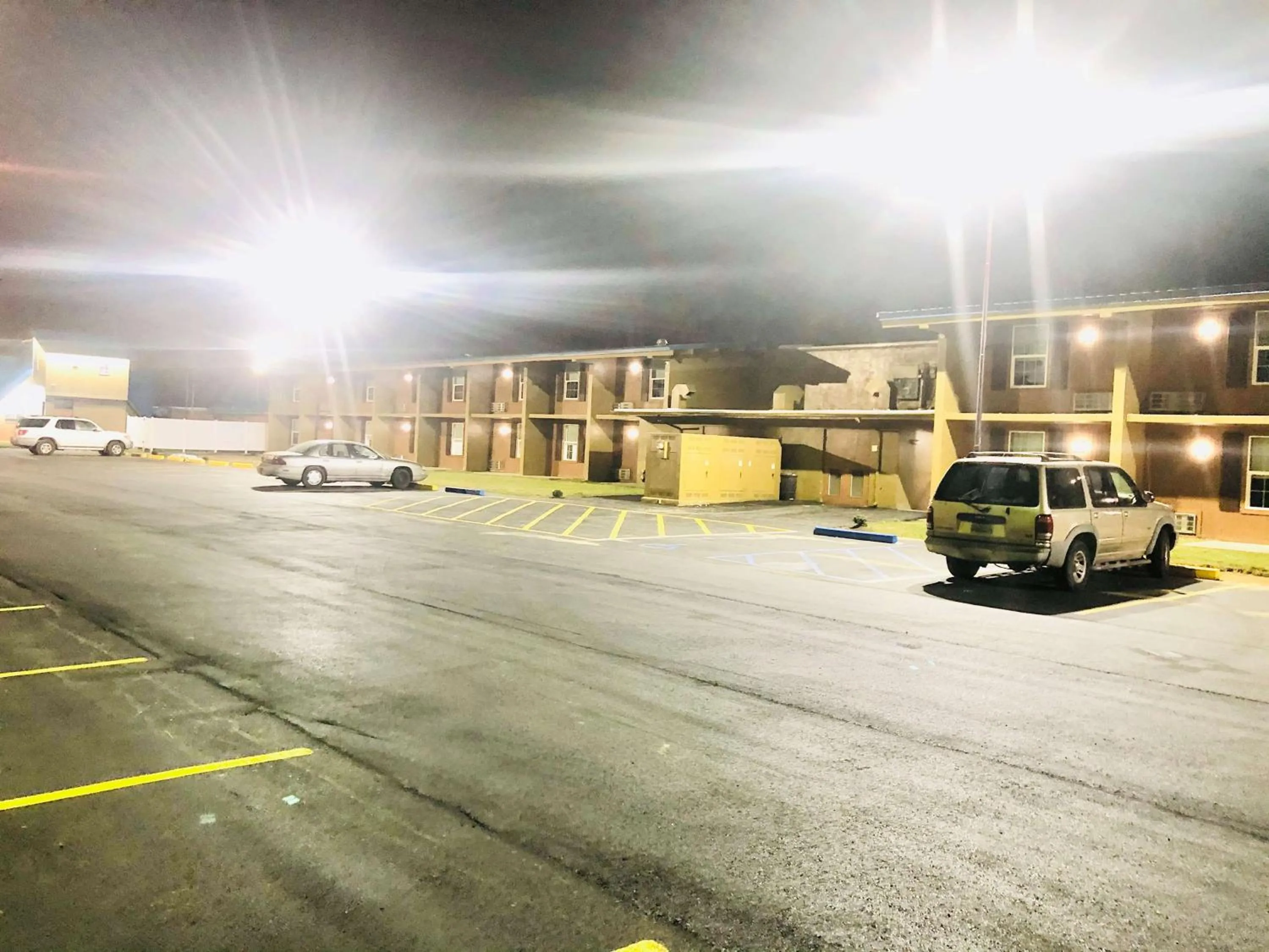 Property building in Montgomery Inn & Suites